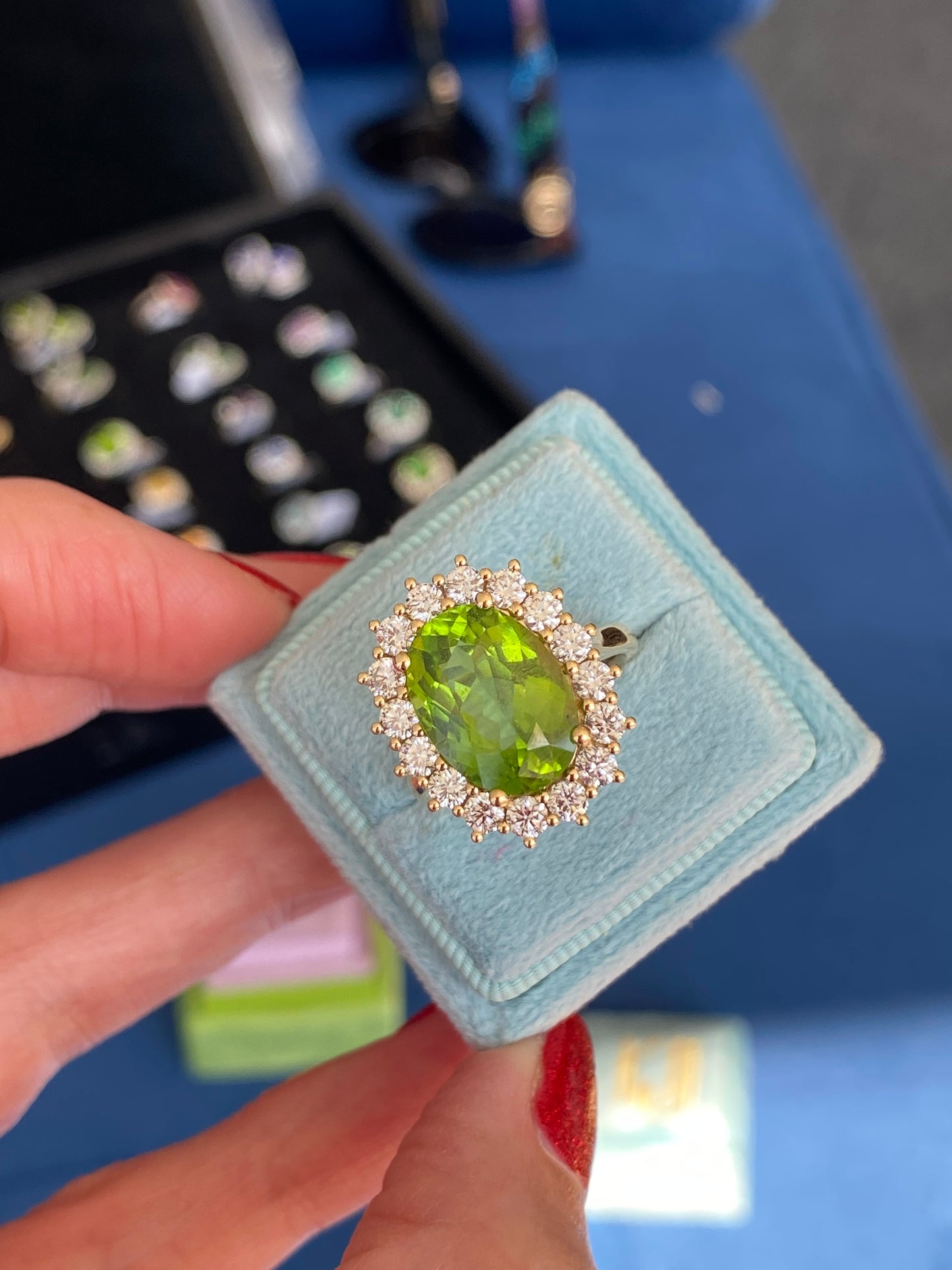 6.27 Carat Peridot and 1.28ctw Natural Diamond Ring in 18ct Yellow Gold