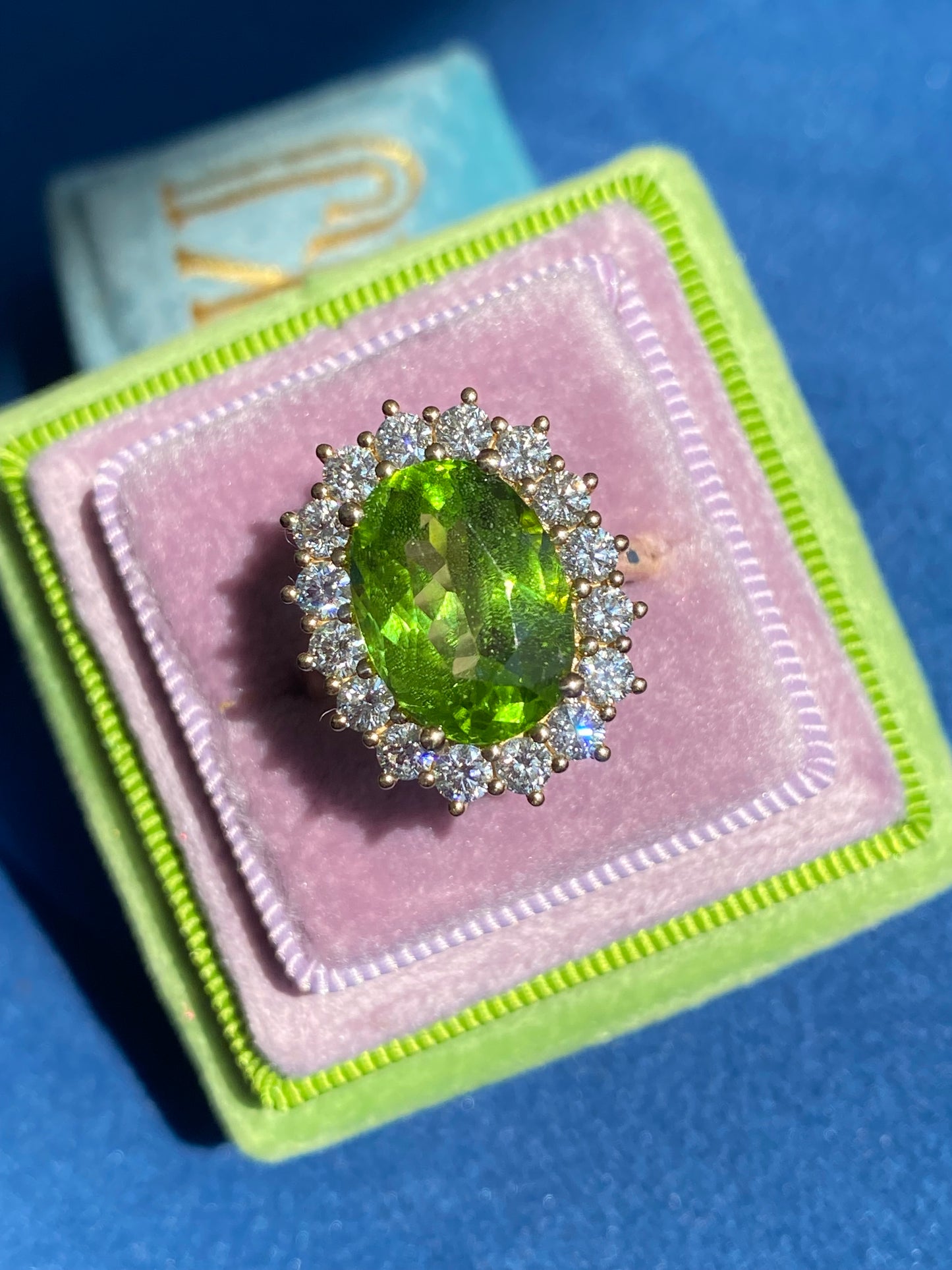 6.27 Carat Peridot and 1.28ctw Natural Diamond Ring in 18ct Yellow Gold