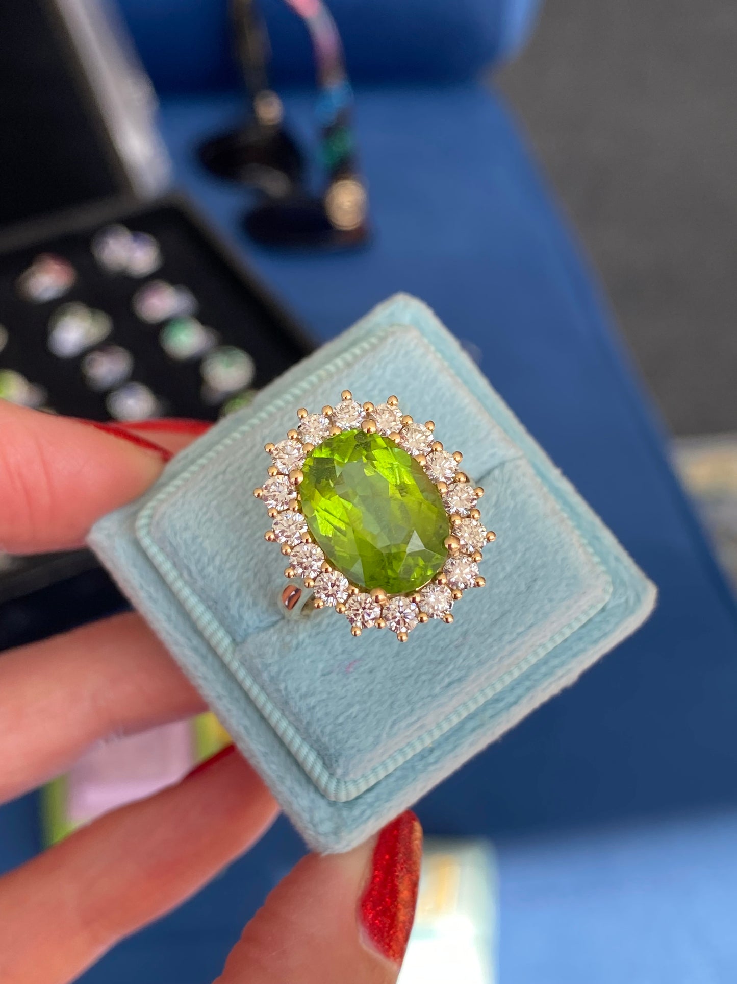 6.27 Carat Peridot and 1.28ctw Natural Diamond Ring in 18ct Yellow Gold