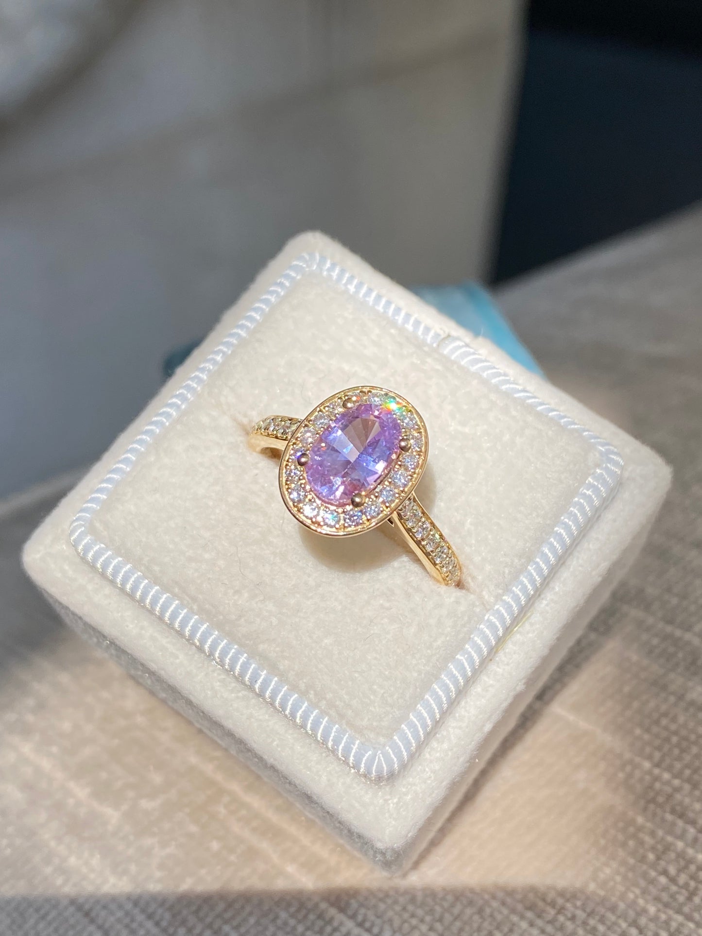 1.37 Carat Lilac Sapphire and Natural Diamond Engagement Ring in 18ct Yellow Gold