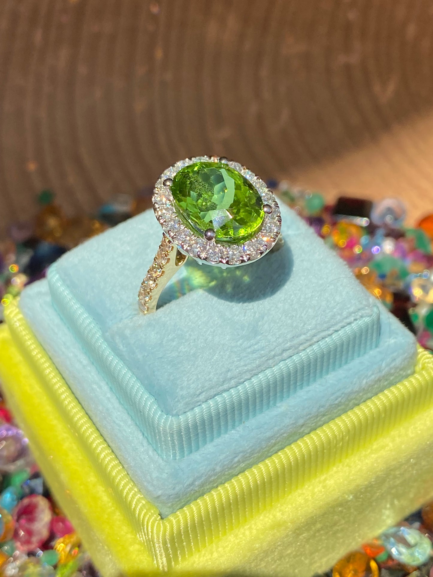 5.22 Carat Peridot and 0.97ctw Natural Diamond Ring in Platinum and 18ct Yellow Gold
