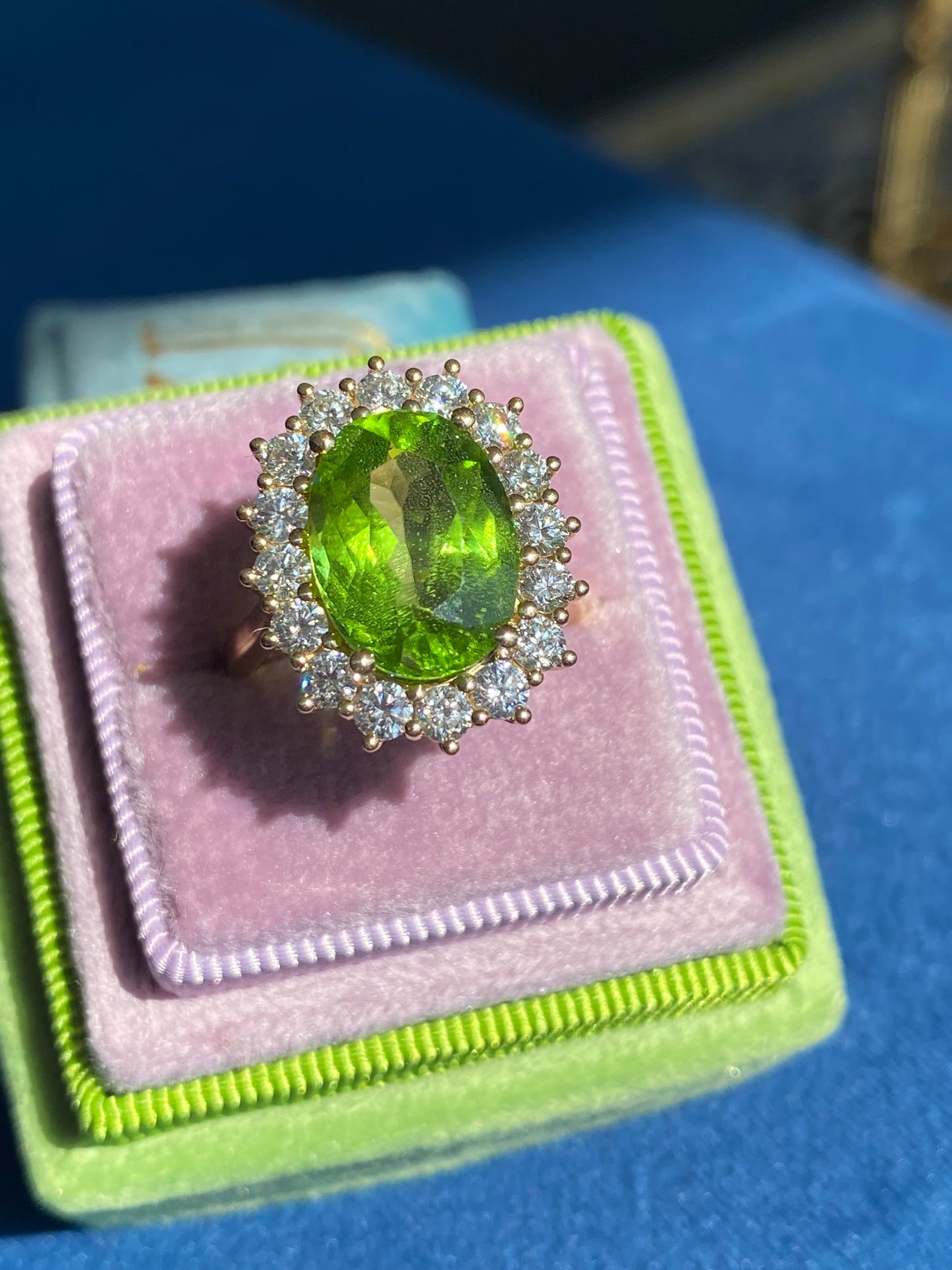 6.27 Carat Peridot and 1.28ctw Natural Diamond Ring in 18ct Yellow Gold