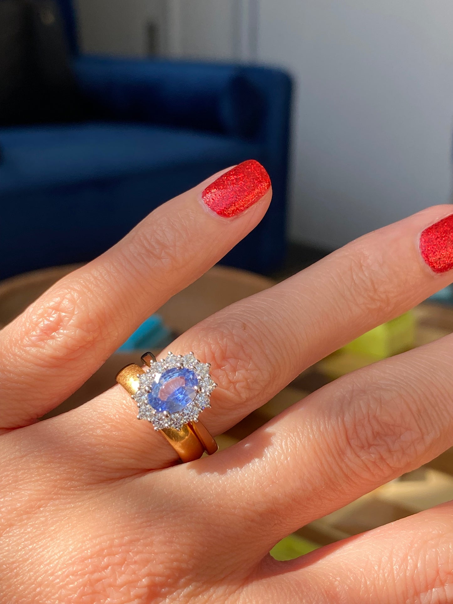 1.35 Carat Cornflower Sapphire and Natural Diamond Ring in Platinum and 18ct Yellow Gold