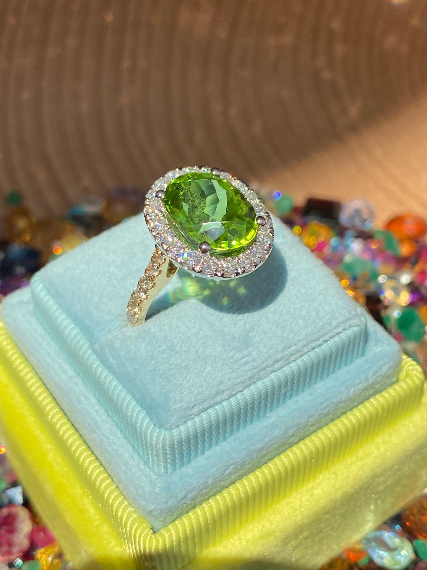 5.22 Carat Peridot and 0.97ctw Natural Diamond Ring in Platinum and 18ct Yellow Gold