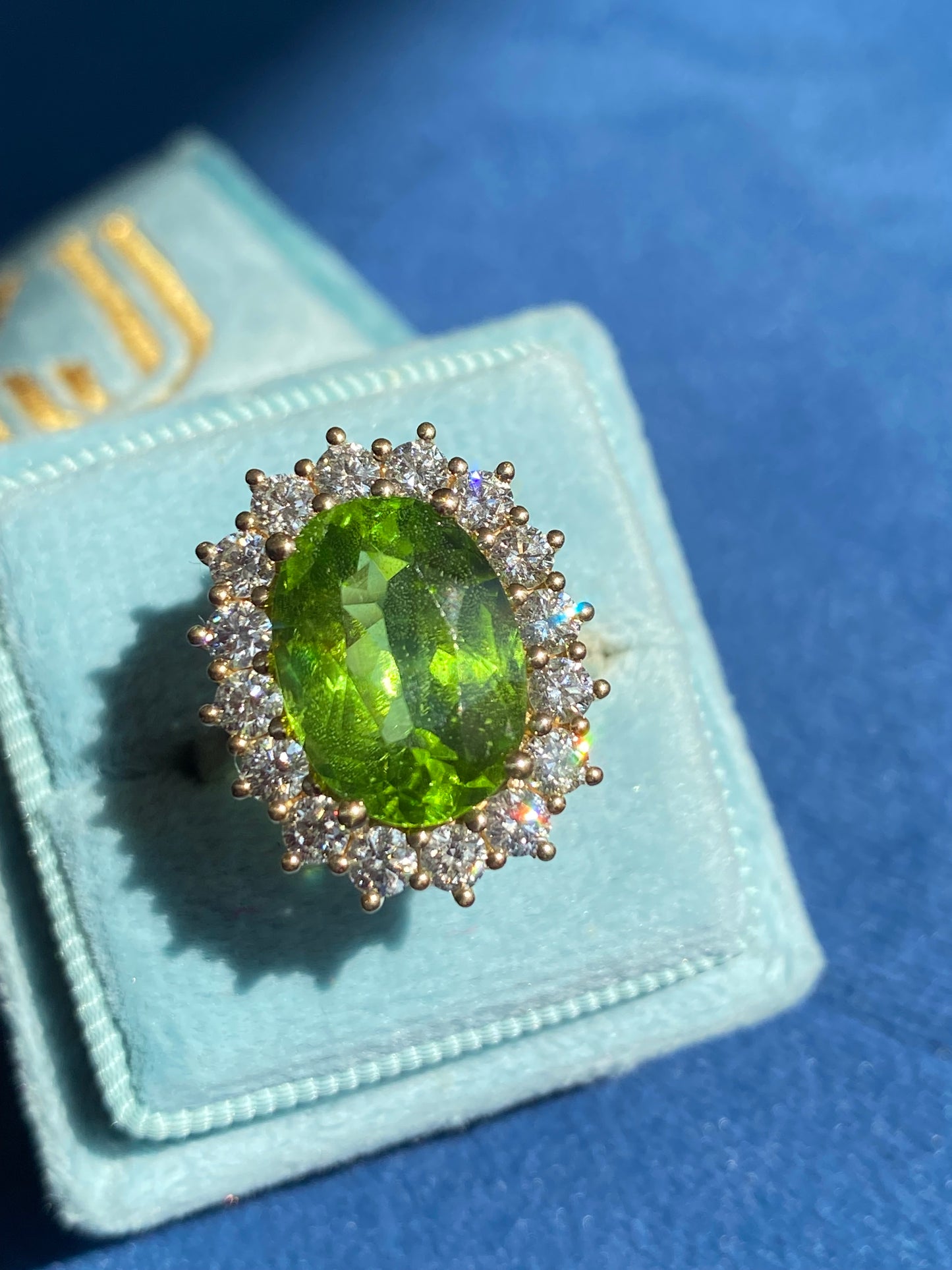 6.27 Carat Peridot and 1.28ctw Natural Diamond Ring in 18ct Yellow Gold