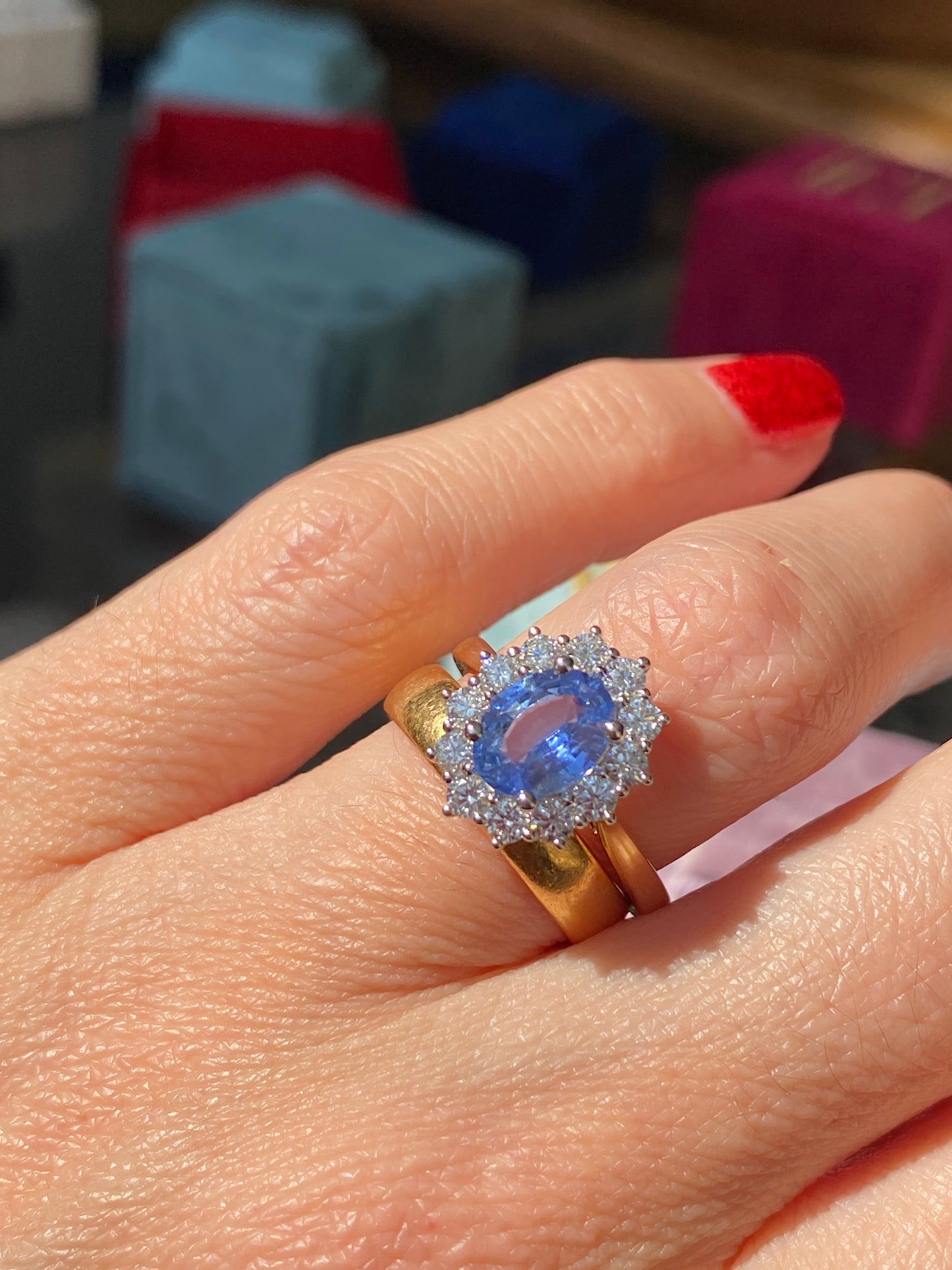 1.35 Carat Cornflower Sapphire and Natural Diamond Ring in Platinum and 18ct Yellow Gold