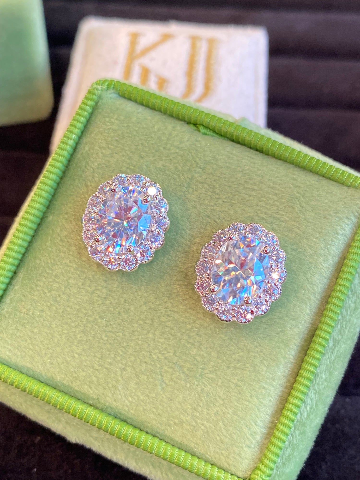 Moissanites