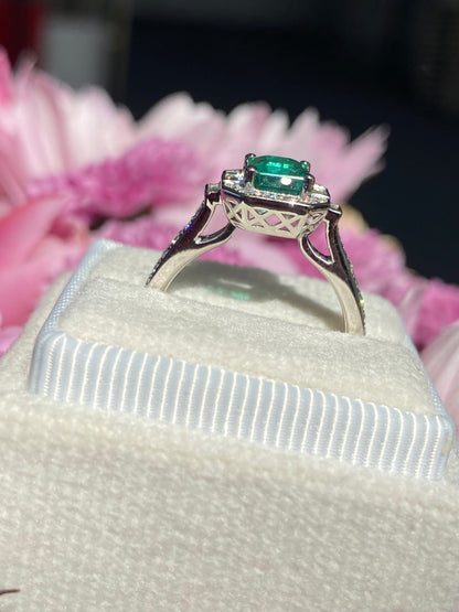 0.87 Carat Colombian Emerald and 0.46 ctw Natural Diamond Ring in Platinum