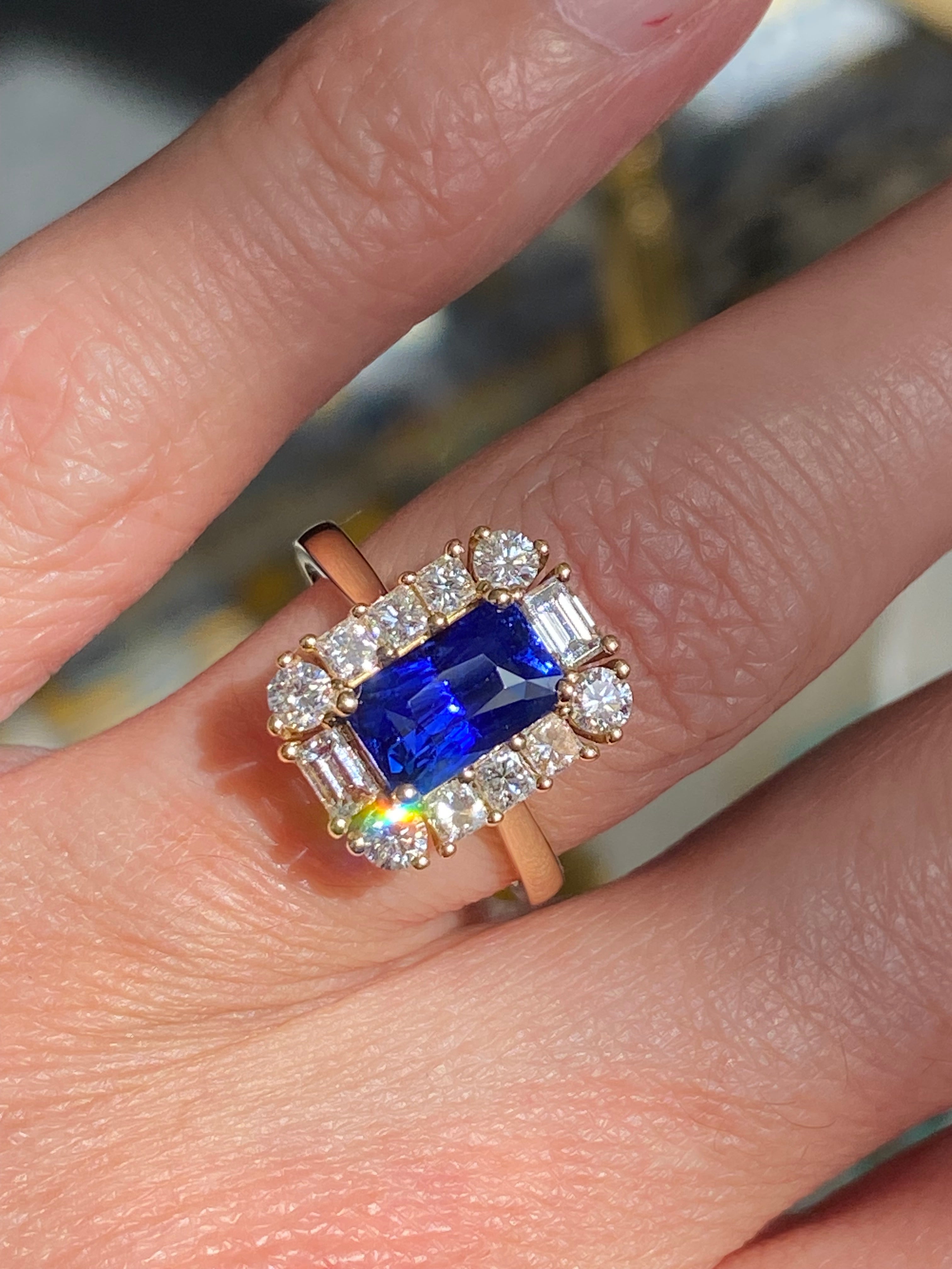 2.55 Carat Radiant Cut Ceylon Sapphire and 0.90 CTW Natural Diamond Ring in 18ct Yellow Gold