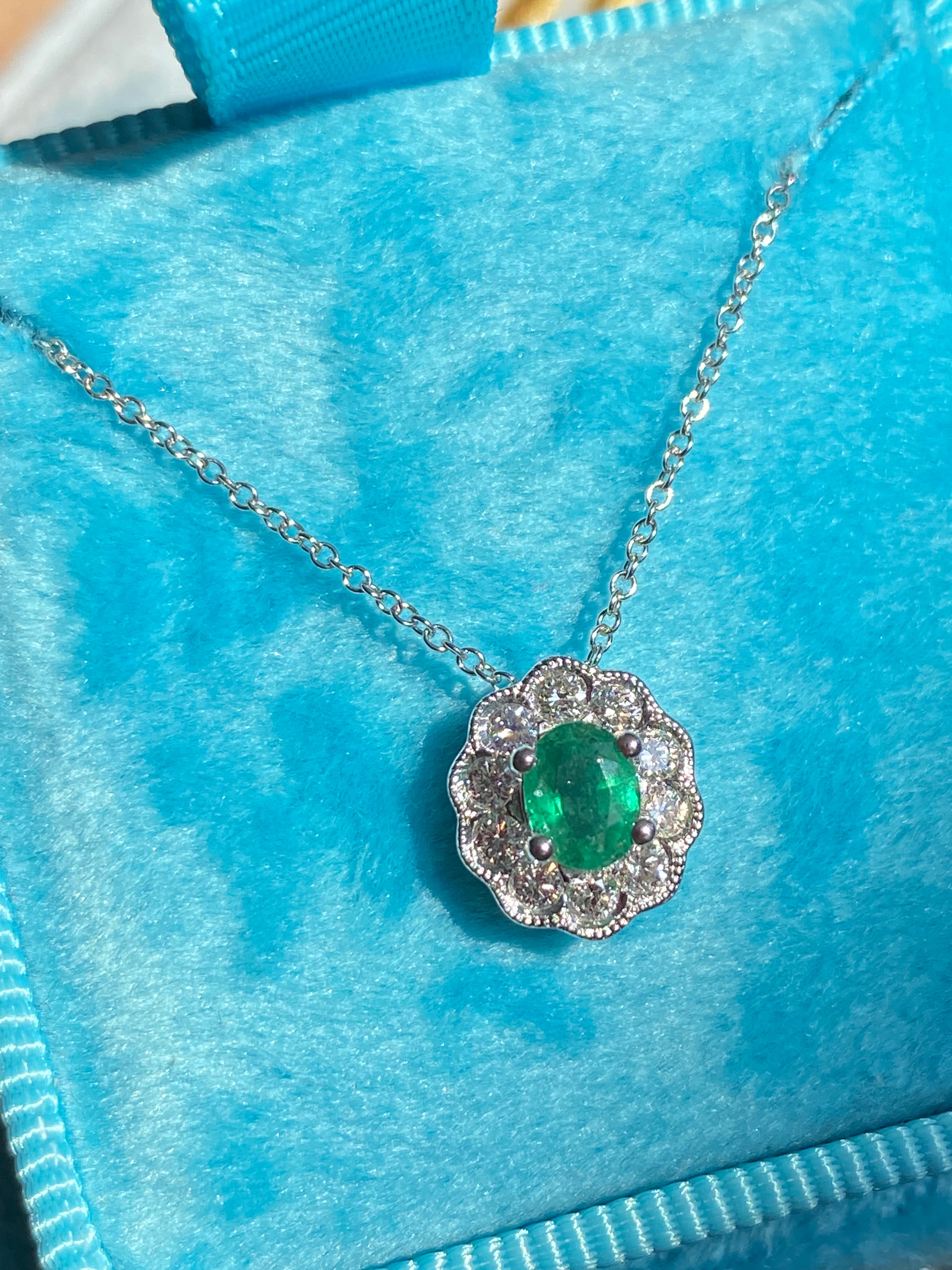 Beautiful Emerald and Natural Diamond Pendant in 18ct White Gold