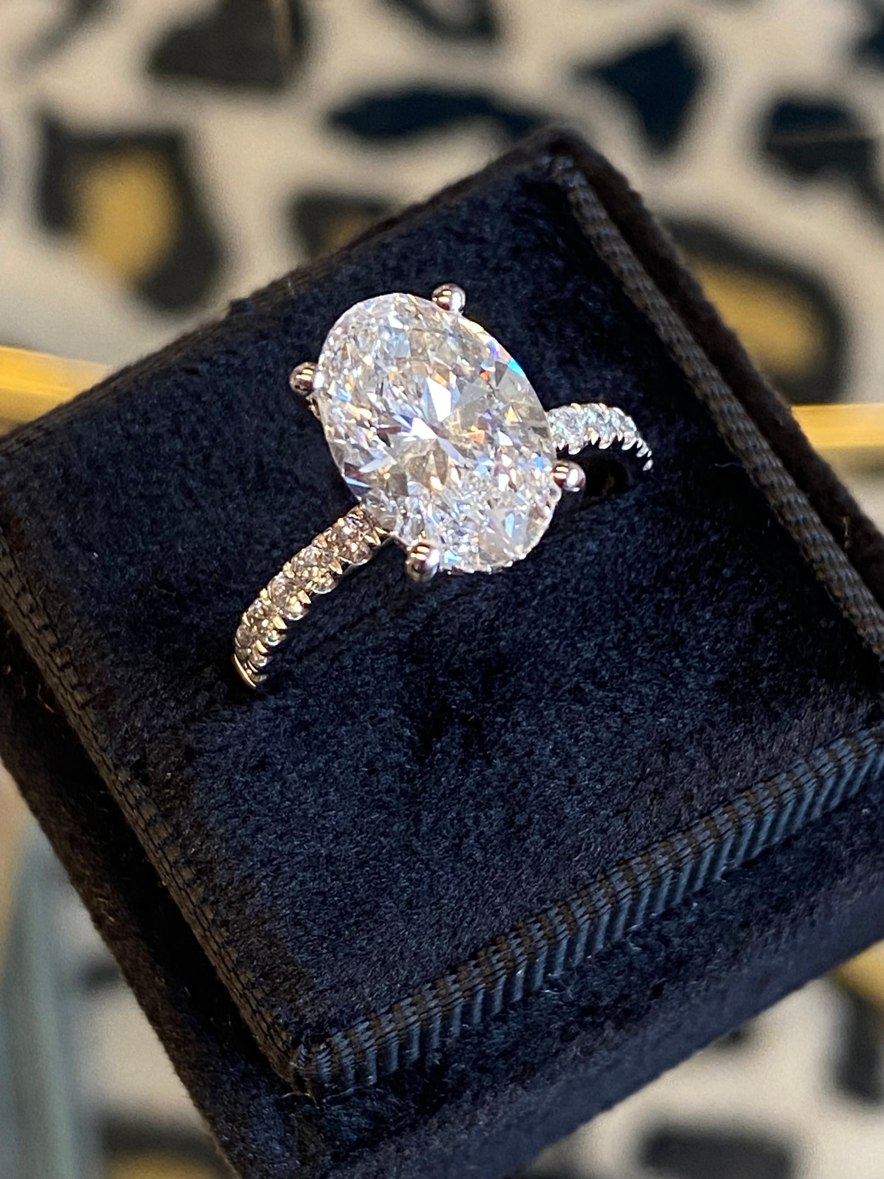 3.87 CTW Oval Cut D Colour VS2 Lab Diamond Solitaire Ring in Platinum