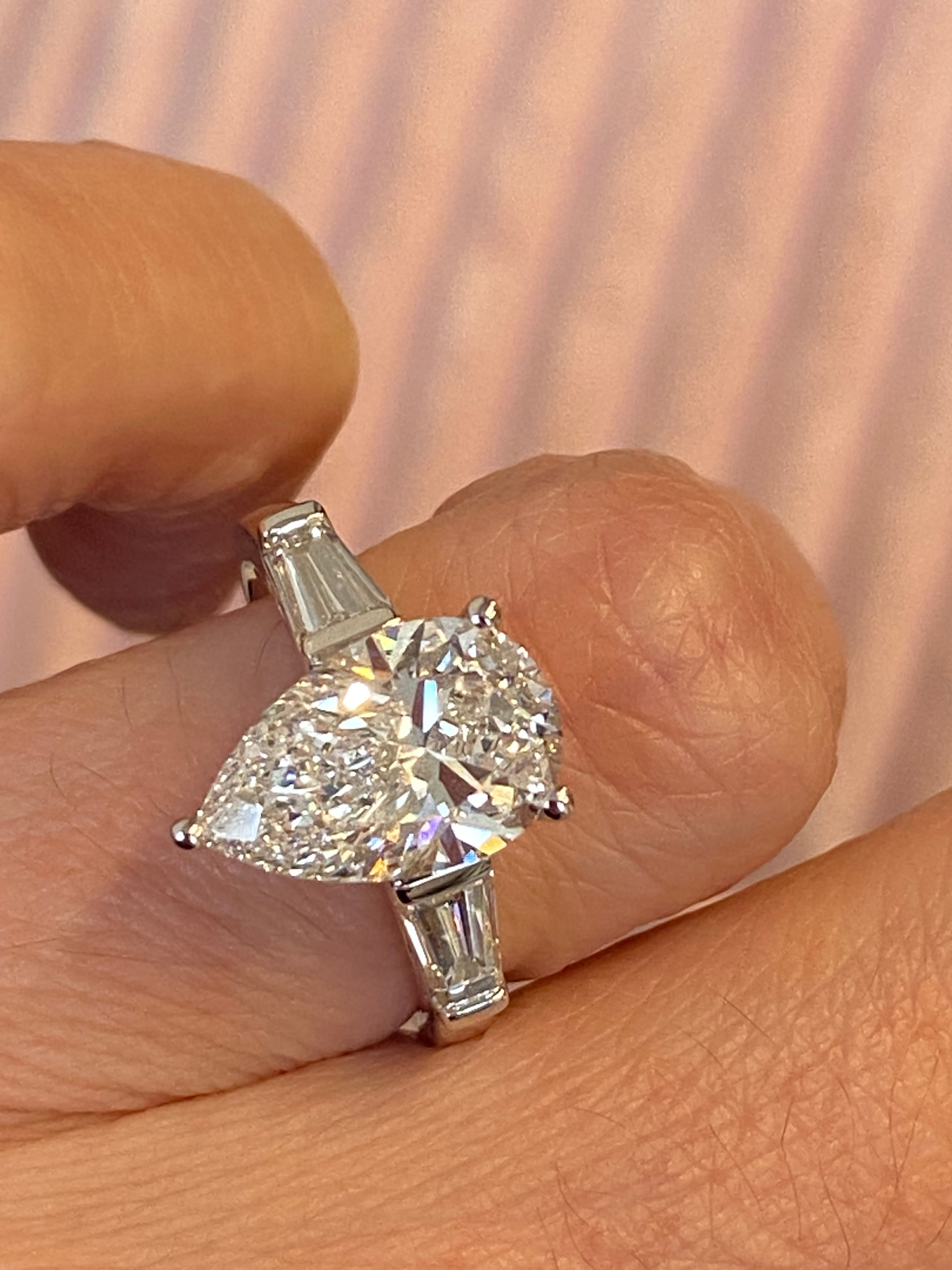 3.77 CTW Pear Cut D Colour VS1 Lab Diamond Engagement Ring in Platinum