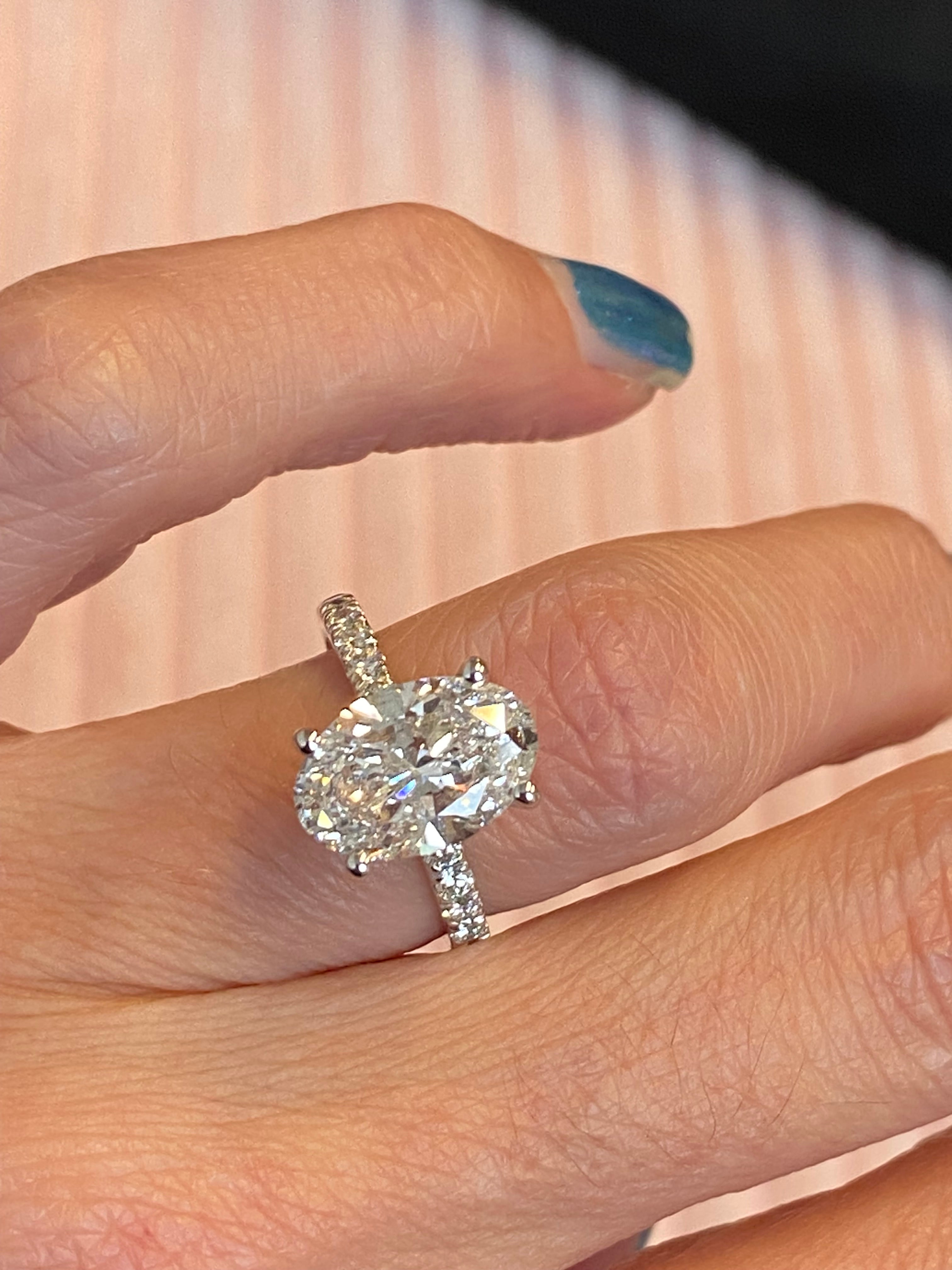 3.87 CTW Oval Cut D Colour VS2 Lab Diamond Solitaire Ring in Platinum