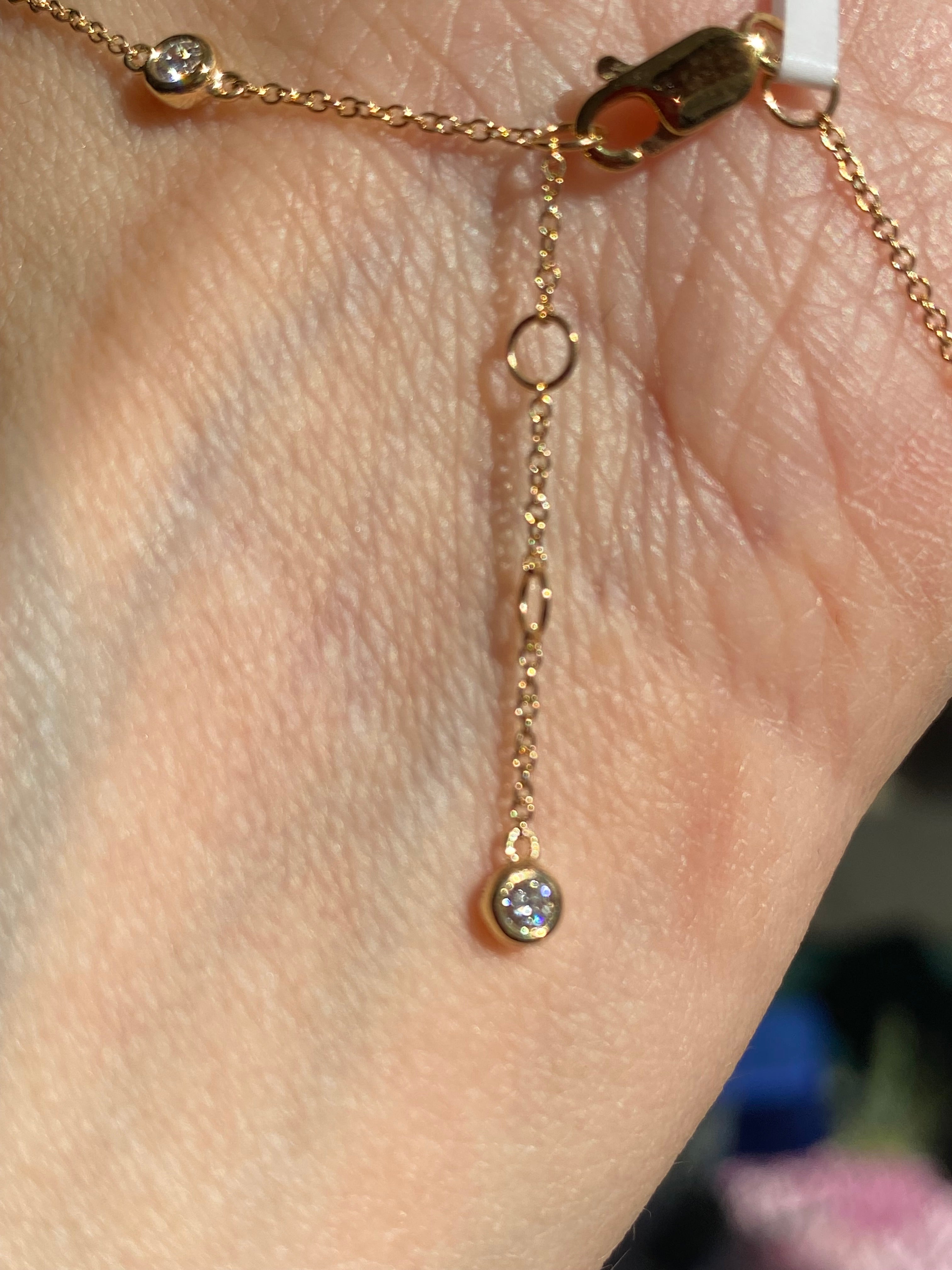 Beautiful Natural Diamond Bracelet in 18ct Yellow Gold