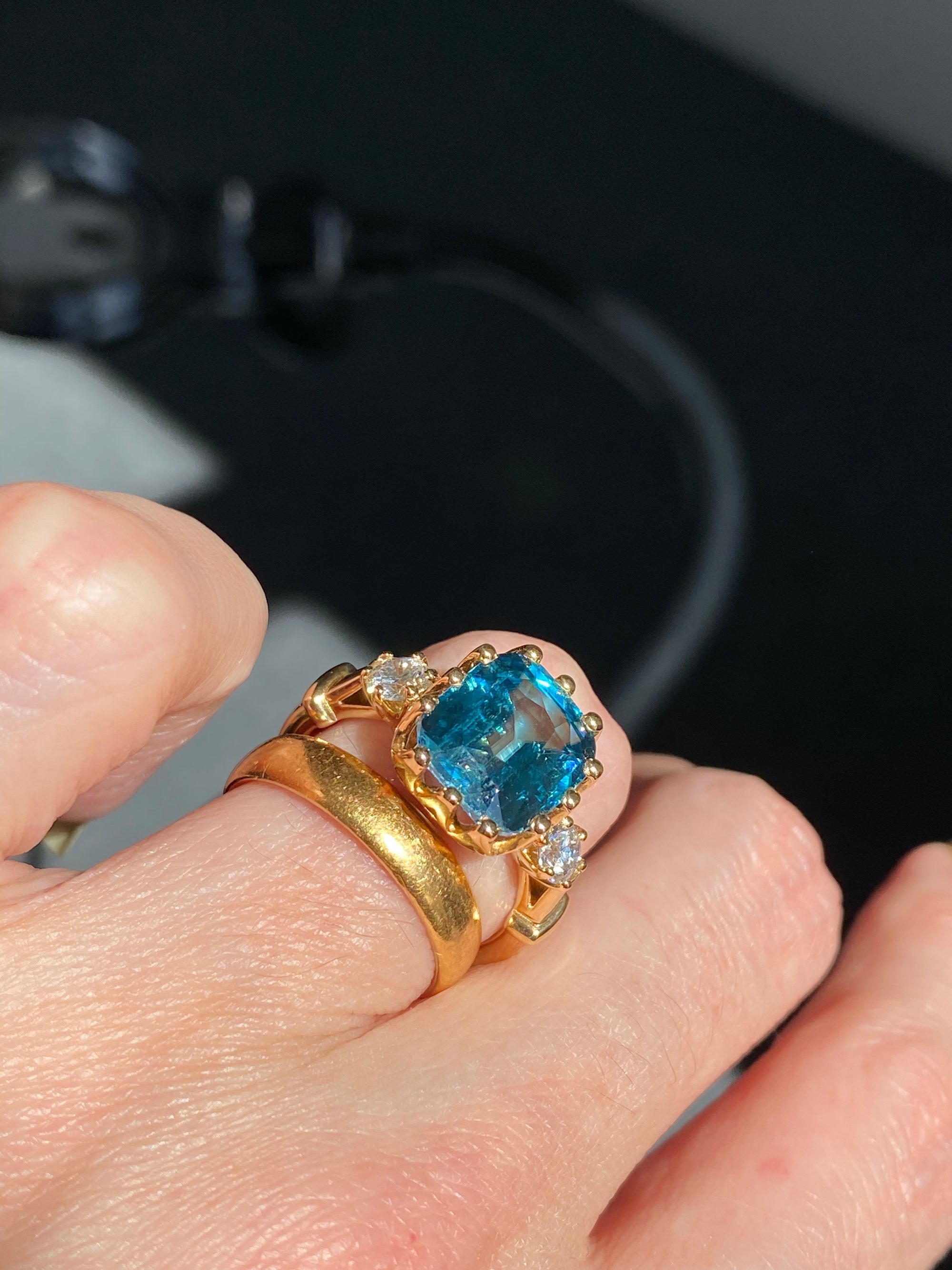 6.75 Carat Blue Zircon and Diamond Three Stone Ring in 18ct Yellow Gold