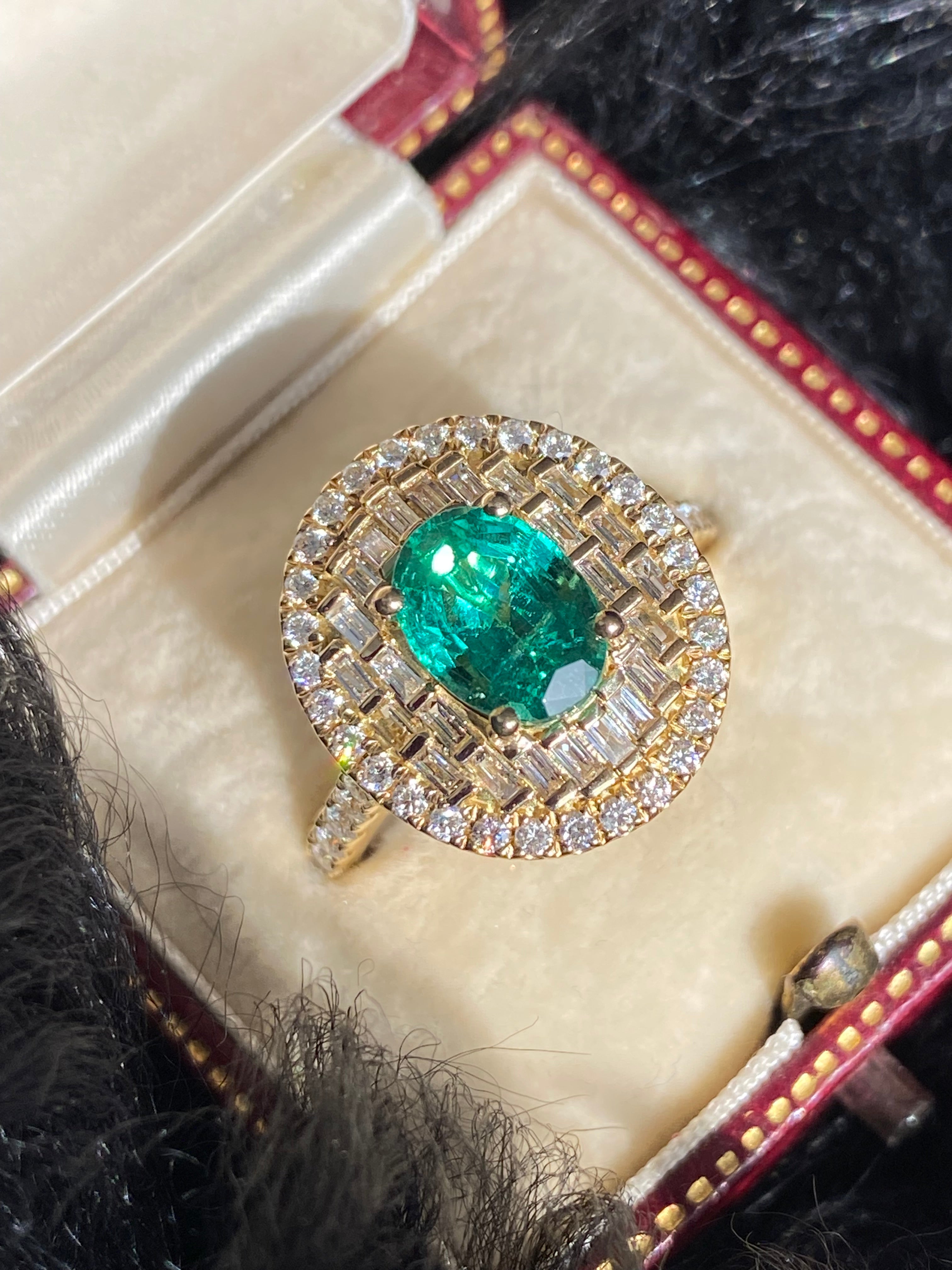 Magnificent Oval Cut Emerald and Natural Diamond Ring in 18ct Yellow Gold