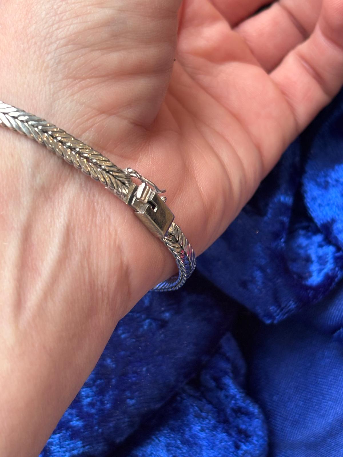 Vintage Diamond Snowflake Bracelet in 18ct White Gold