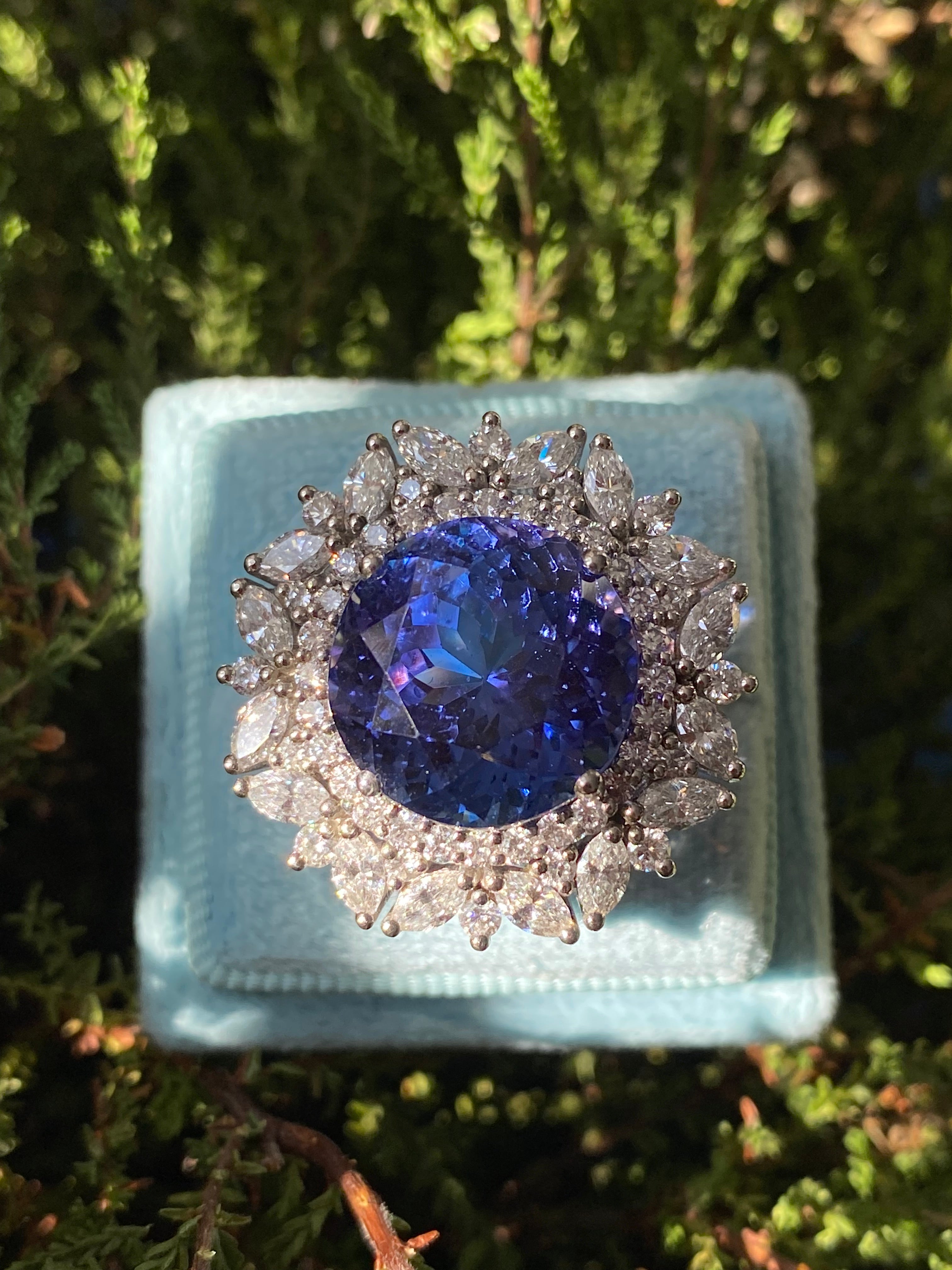15.96 Carat Round Cut Tanzanite and 2.88ctw Natural Diamond Cocktail Ring in Platinum