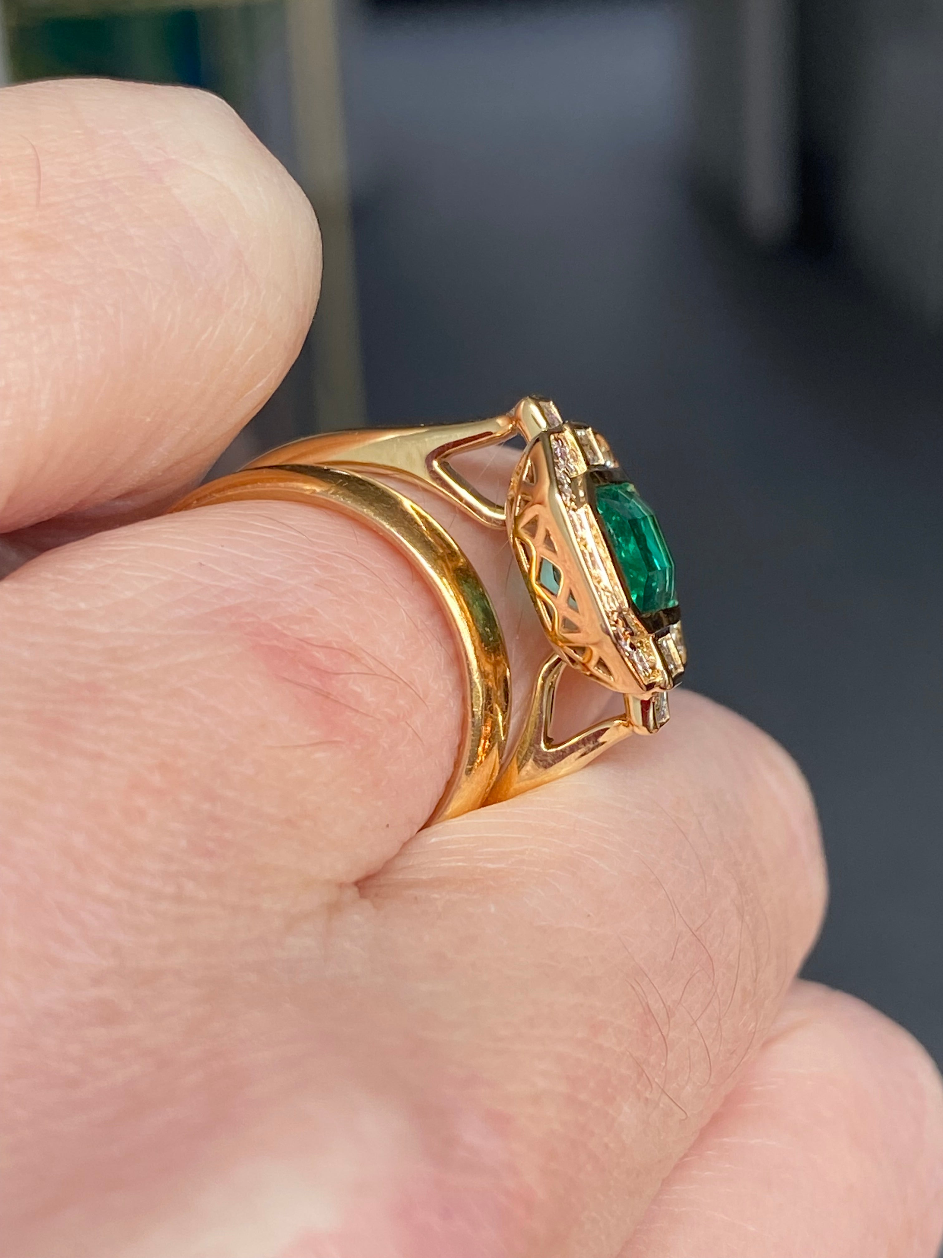 2.05 Carat Emerald and 0.58ctw Natural Diamond Ring in 18ct Yellow Gold