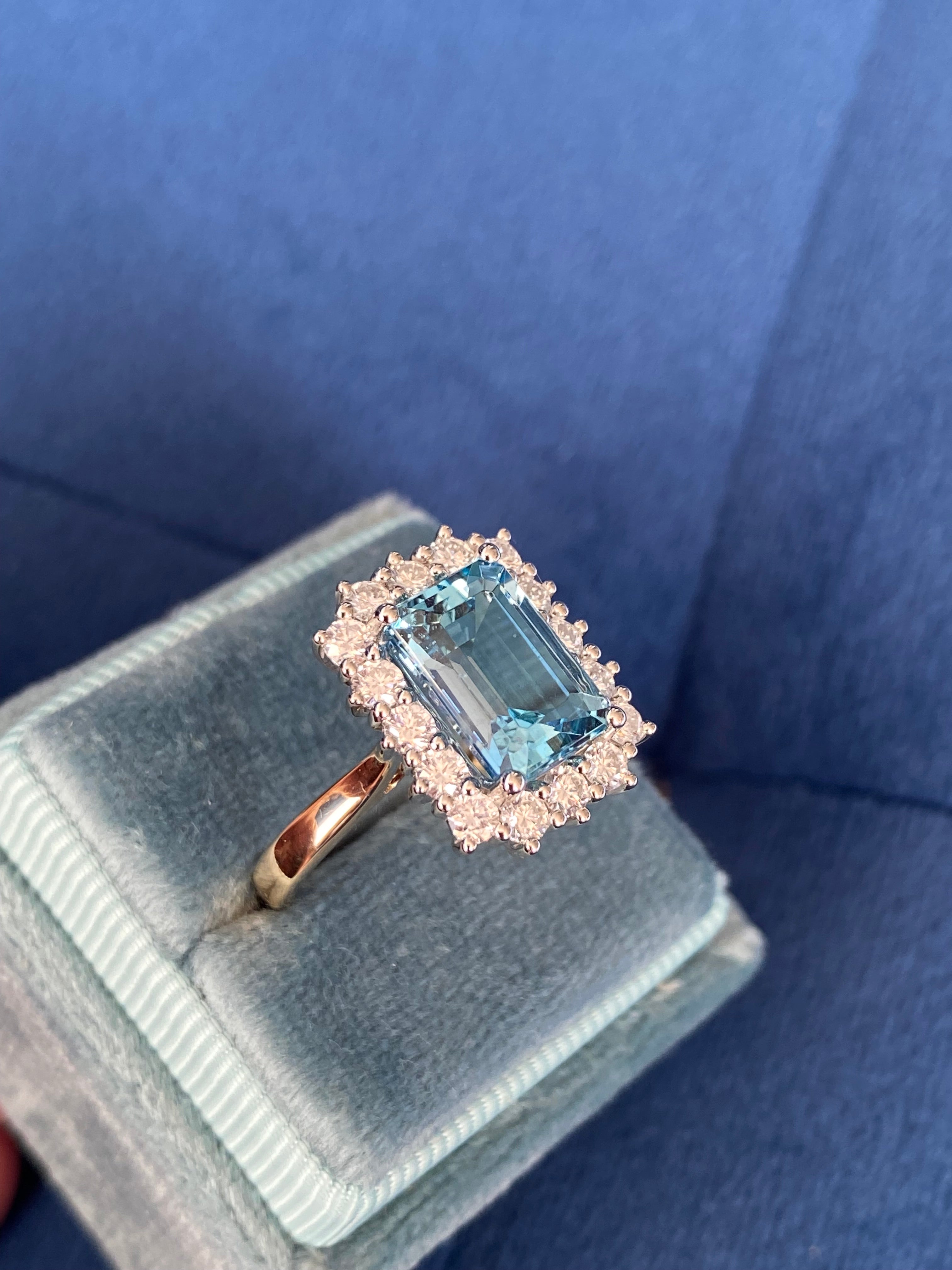 3.05 Carat Aquamarine and 0.89ctw Natural Diamond Halo Ring in Platinum and 18ct Yellow Gold