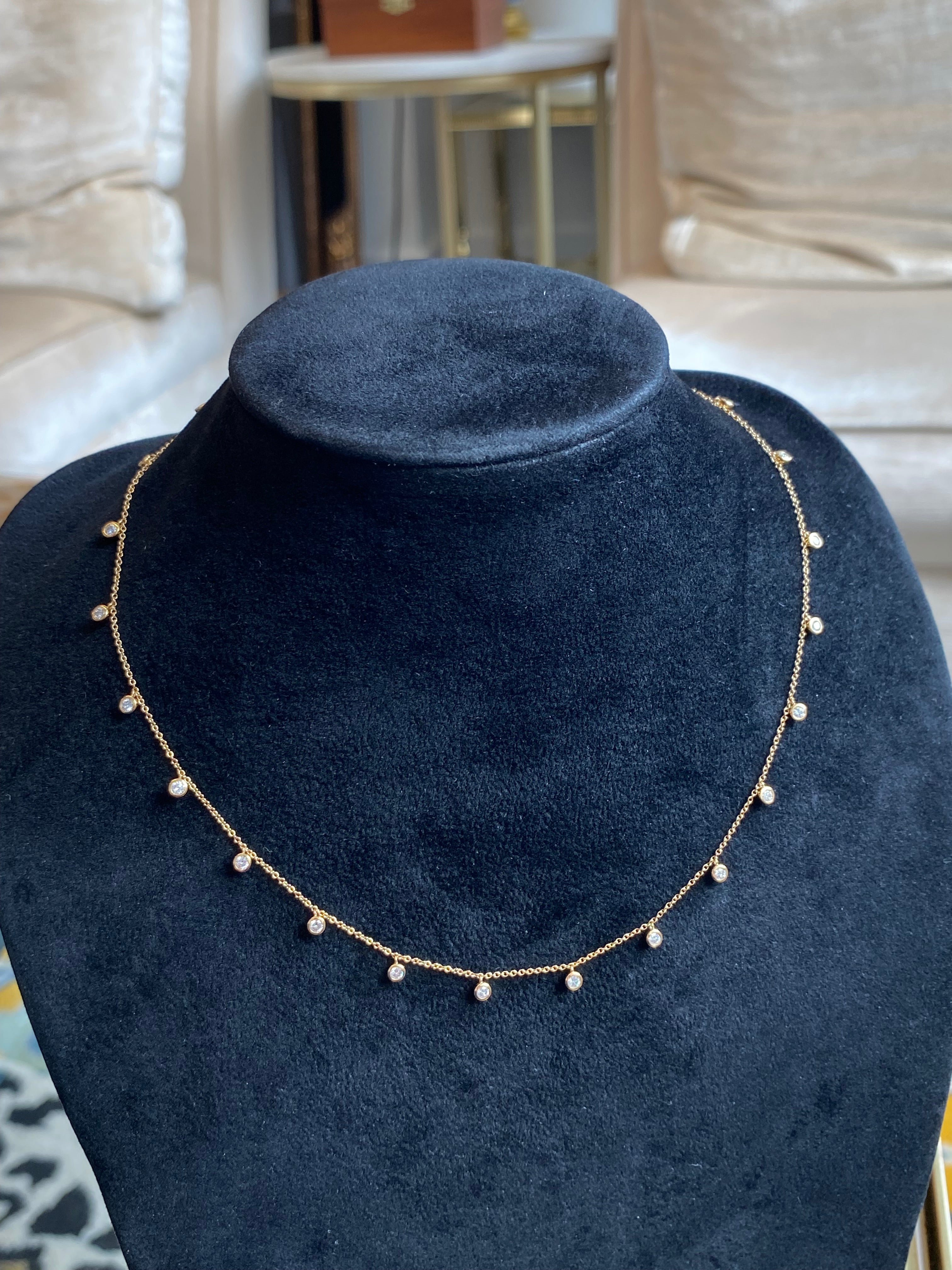 Beautiful 0.90 CTW Natural Diamond Necklace in 18ct Yellow Gold