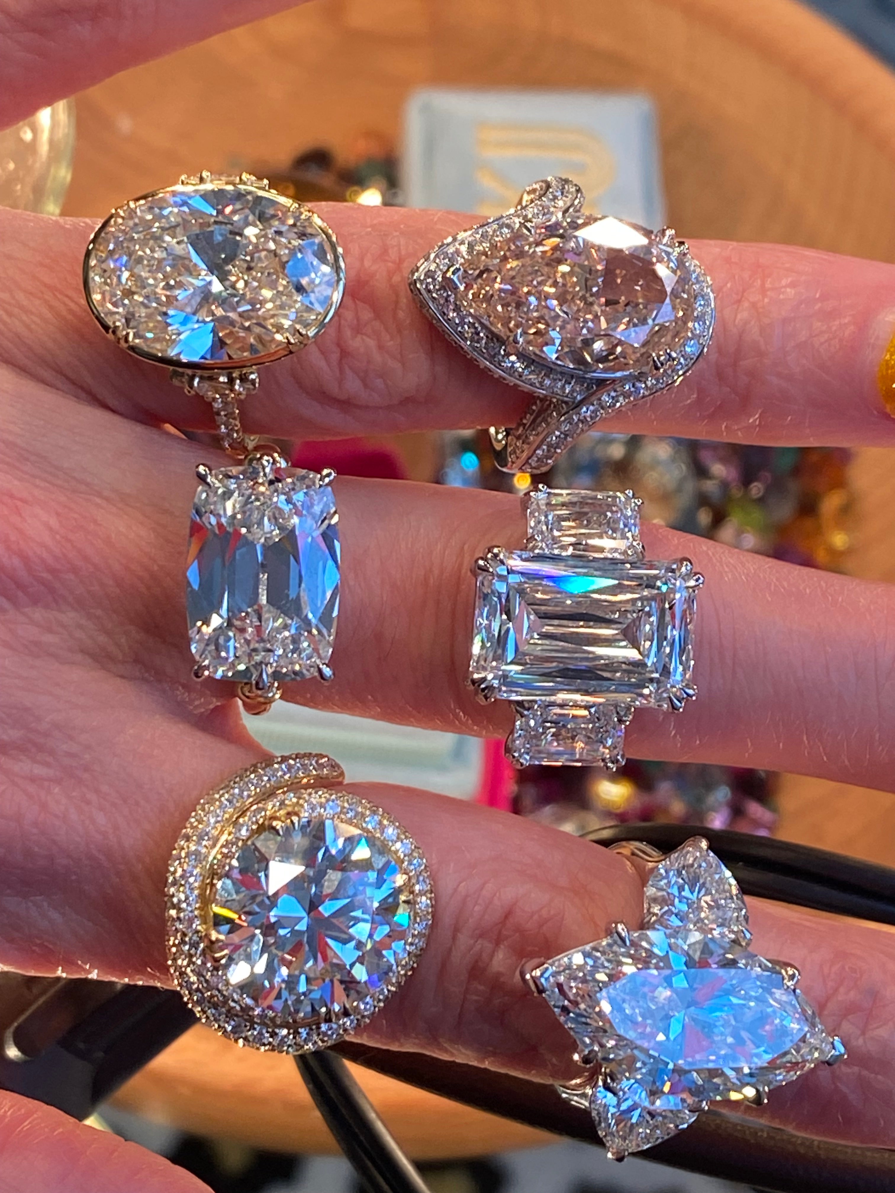 11.45 CTW Round Cut Lab Diamond Solitaire Engagement Ring in 18ct Yellow Gold