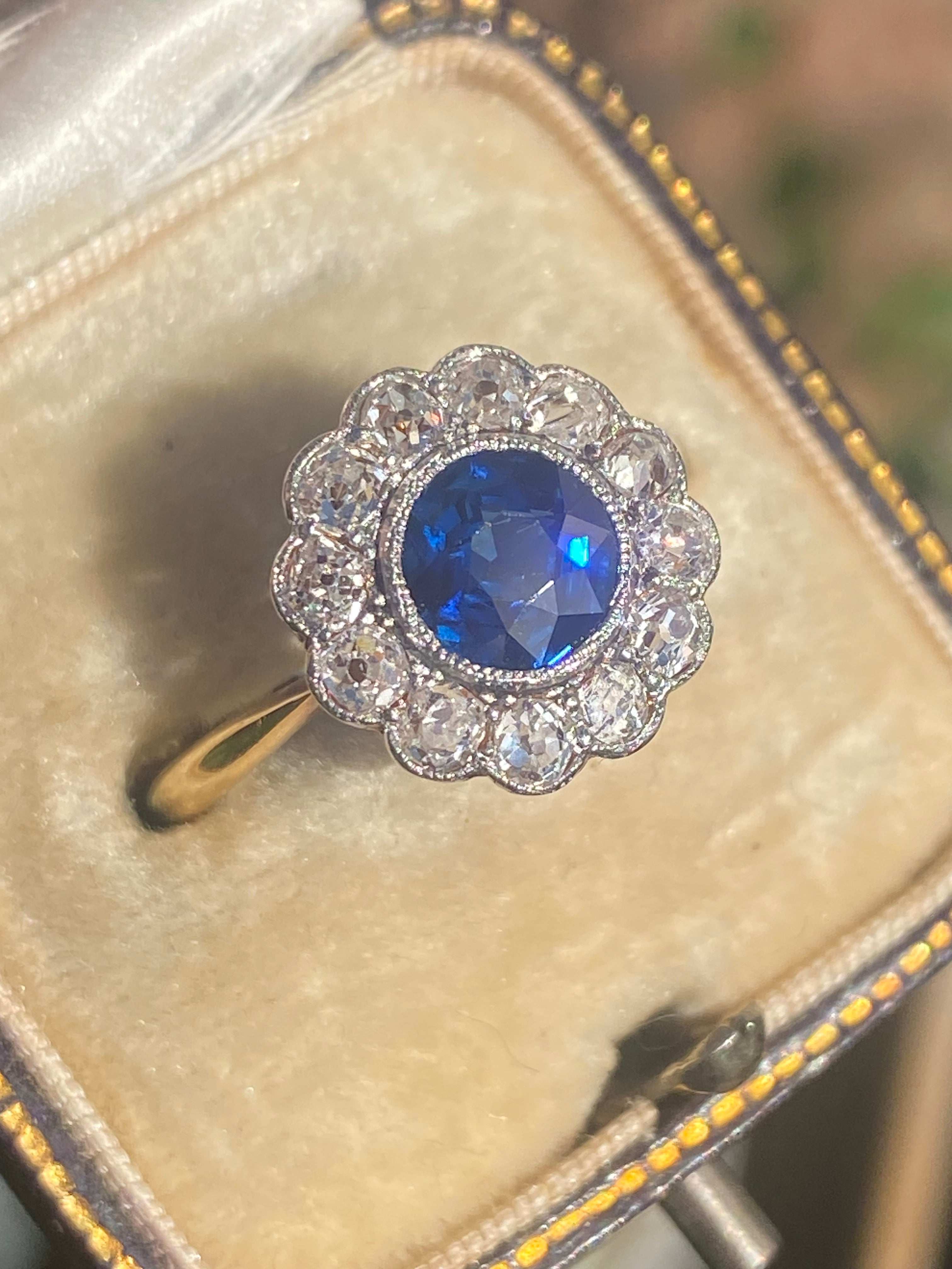 2.25 CTW Antique Edwardian Old Cut Sapphire and Diamond Daisy Ring in 18ct Gold and Platinum