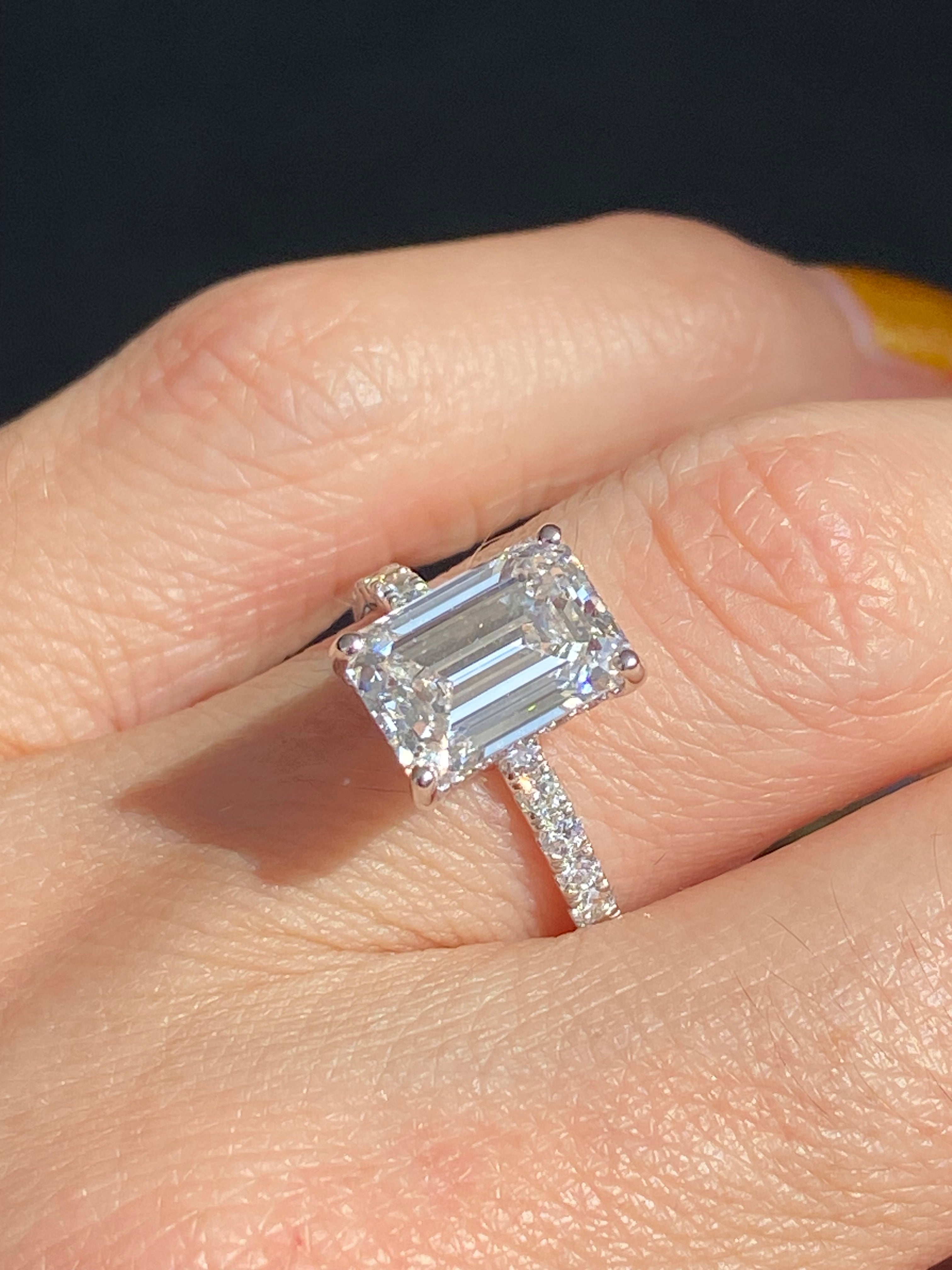 3.04 Carat Emerald Cut D Colour VS1 Lab Diamond Solitaire Engagement Ring in Platinum