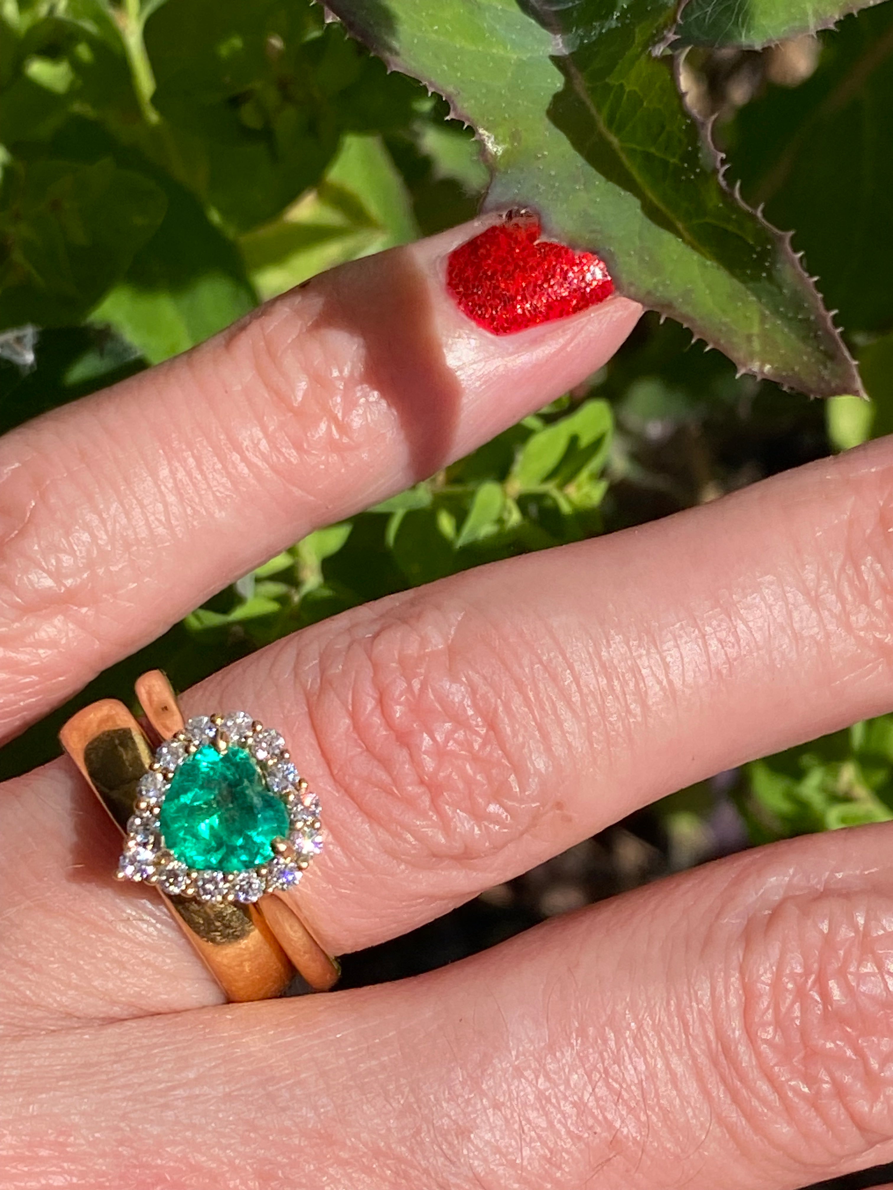 1.16 CTW Heart Shape Emerald and Natural Diamond Halo Ring in 18ct Yellow Gold