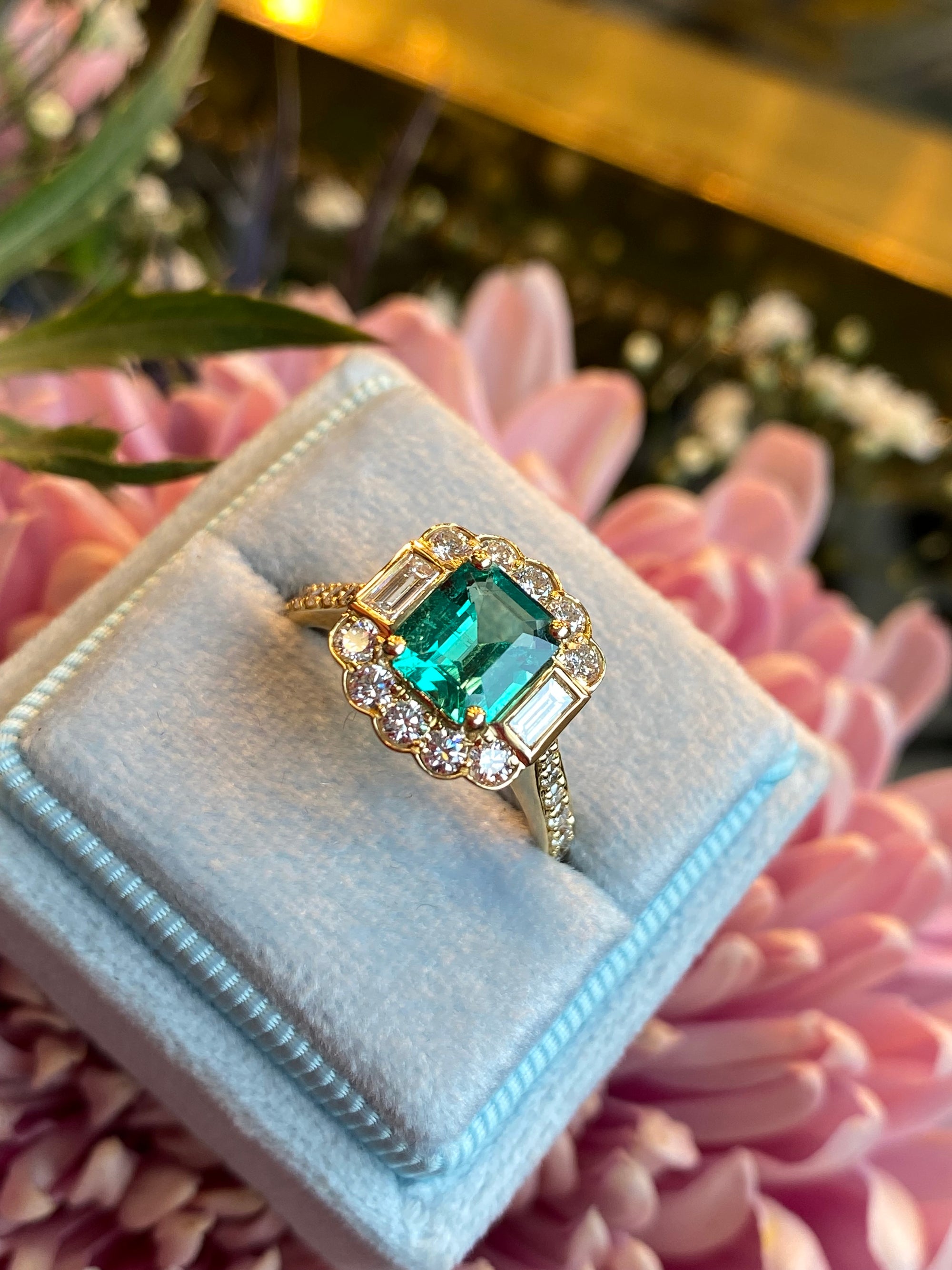 1.17 Carat GIA Colombian Emerald and 0.75ctw Natural Diamond Ring in 18ct Yellow Gold