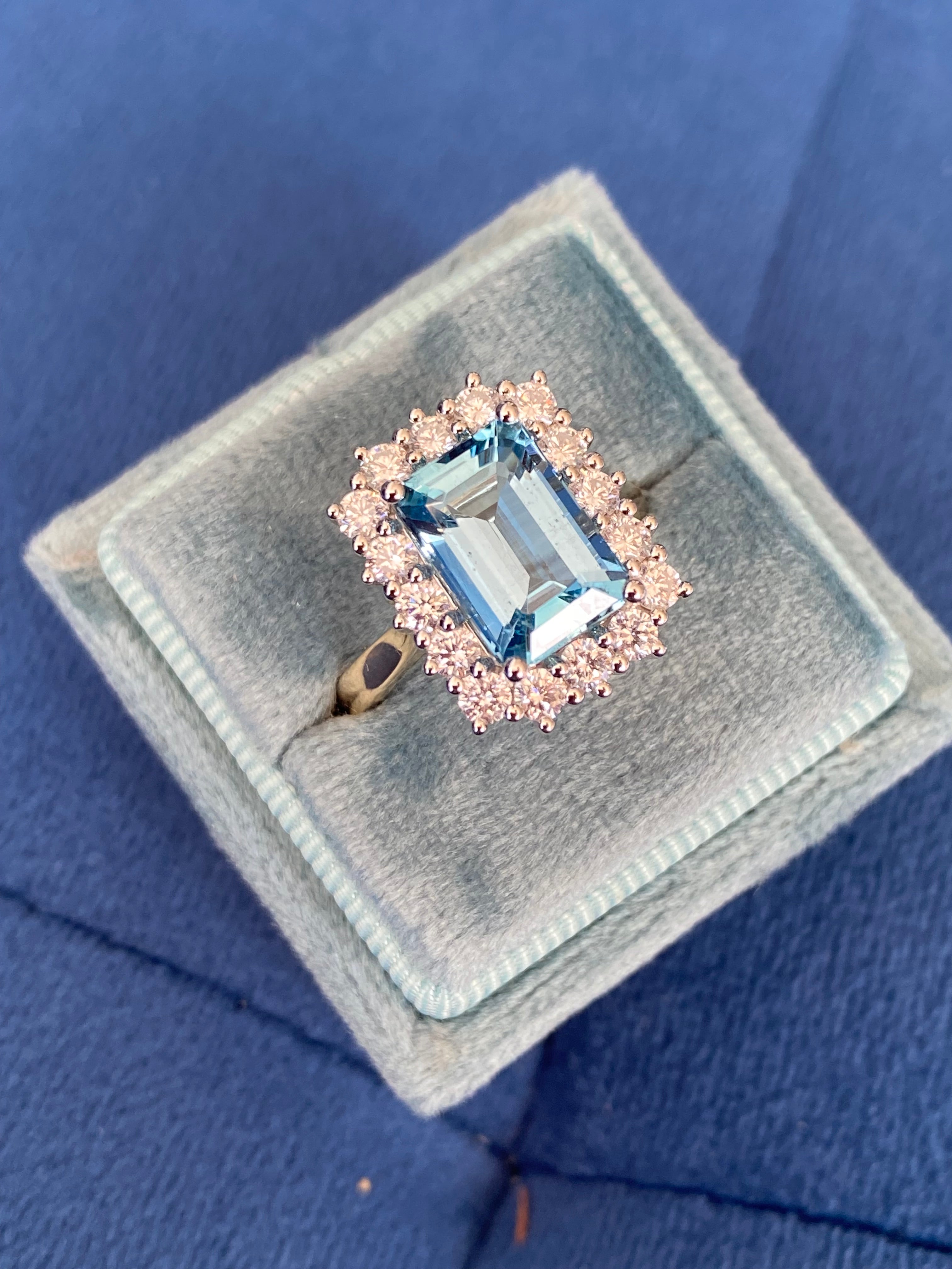 3.05 Carat Aquamarine and 0.89ctw Natural Diamond Halo Ring in Platinum and 18ct Yellow Gold
