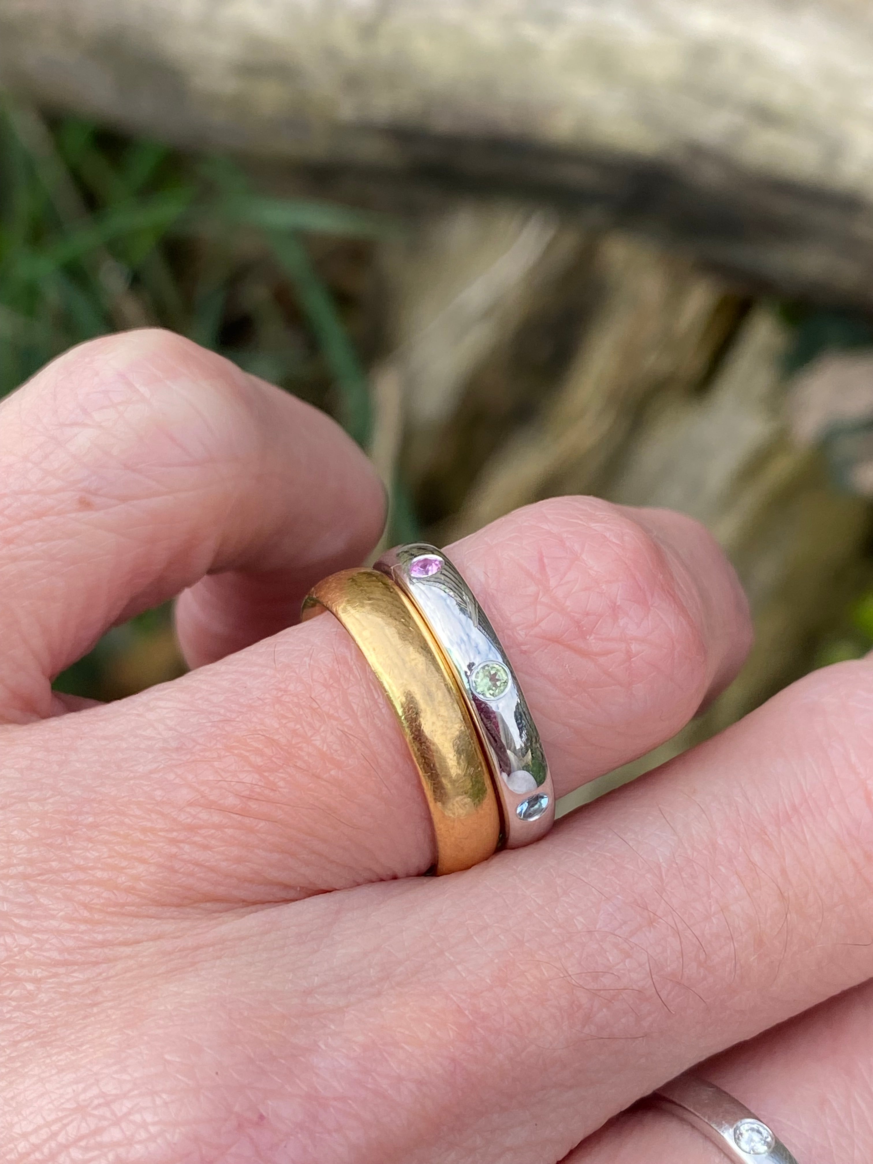 0.25ctw Rainbow Eternity Stacking Ring