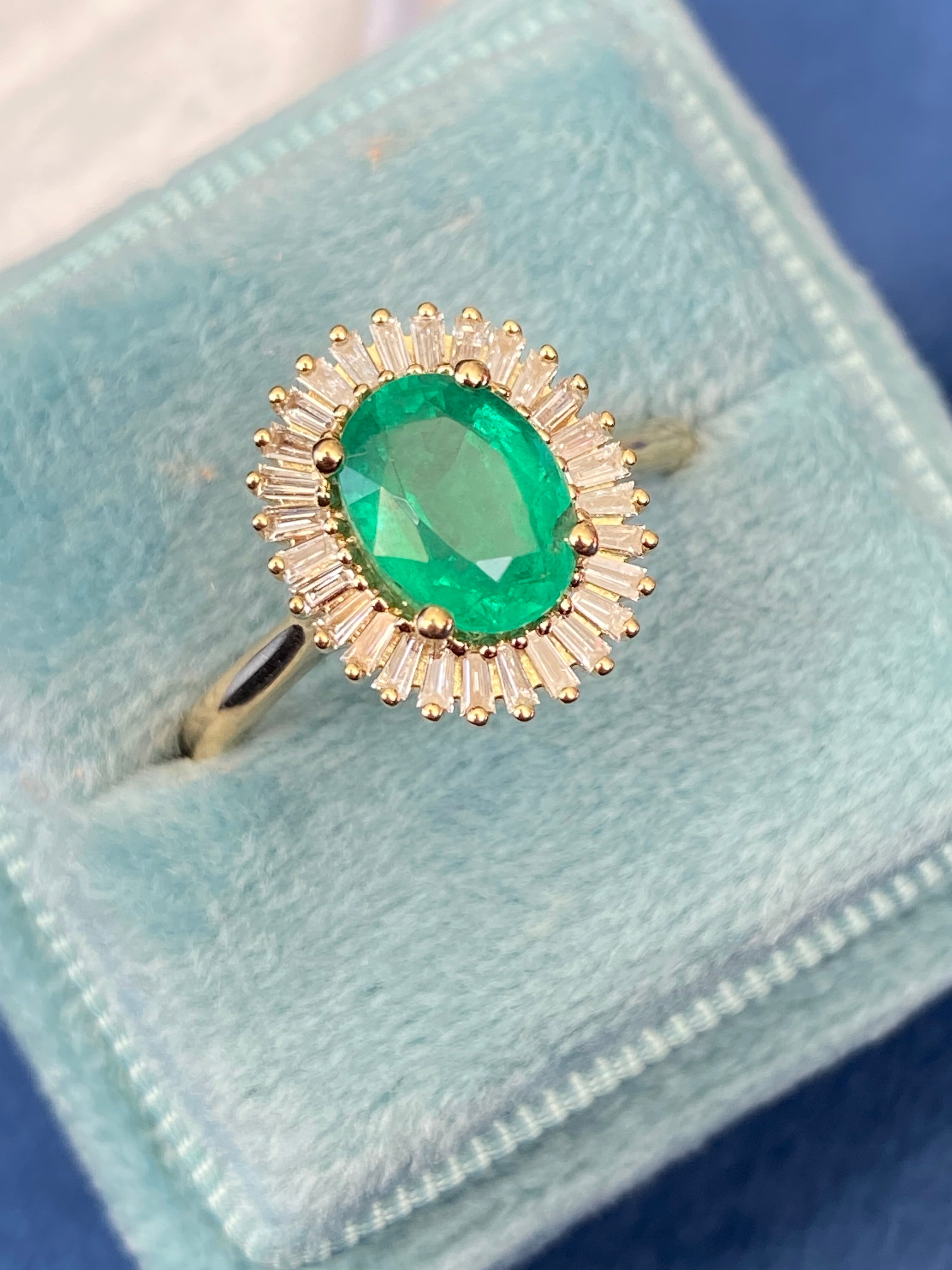 1.62 CTW Oval Cut Emerald and Natural Diamond Ballerina Ring in 18ct Yellow Gold
