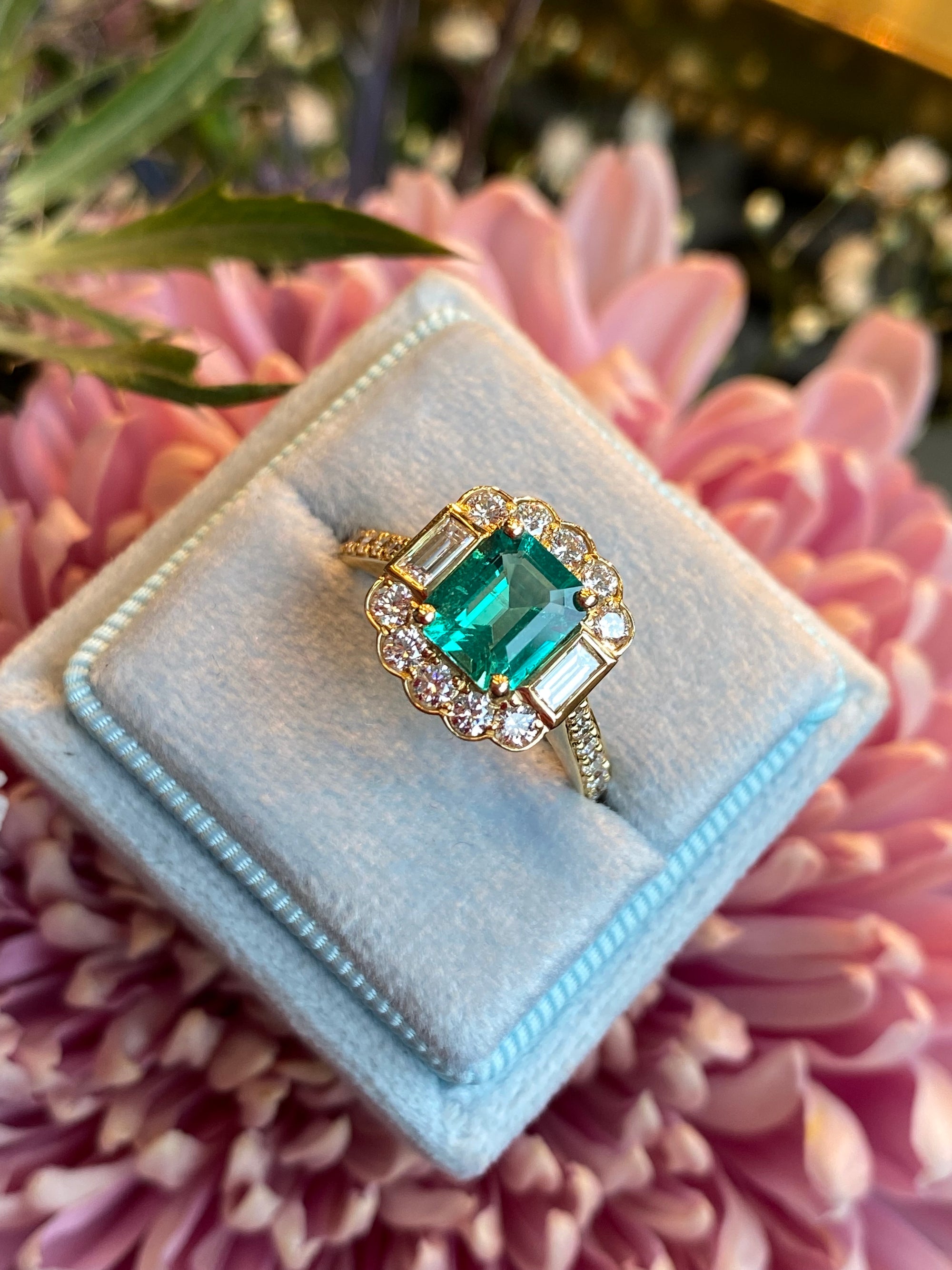 1.17 Carat GIA Colombian Emerald and 0.75ctw Natural Diamond Ring in 18ct Yellow Gold