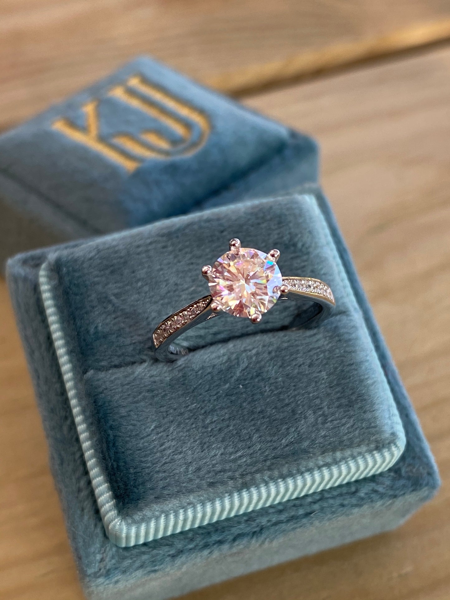 1.00 Carat Round Cut Solitaire Moissanite Engagement Ring