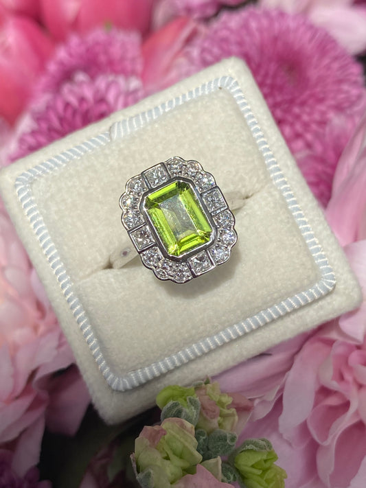1.32 Carat Peridot and Natural Diamond Ring in Platinum