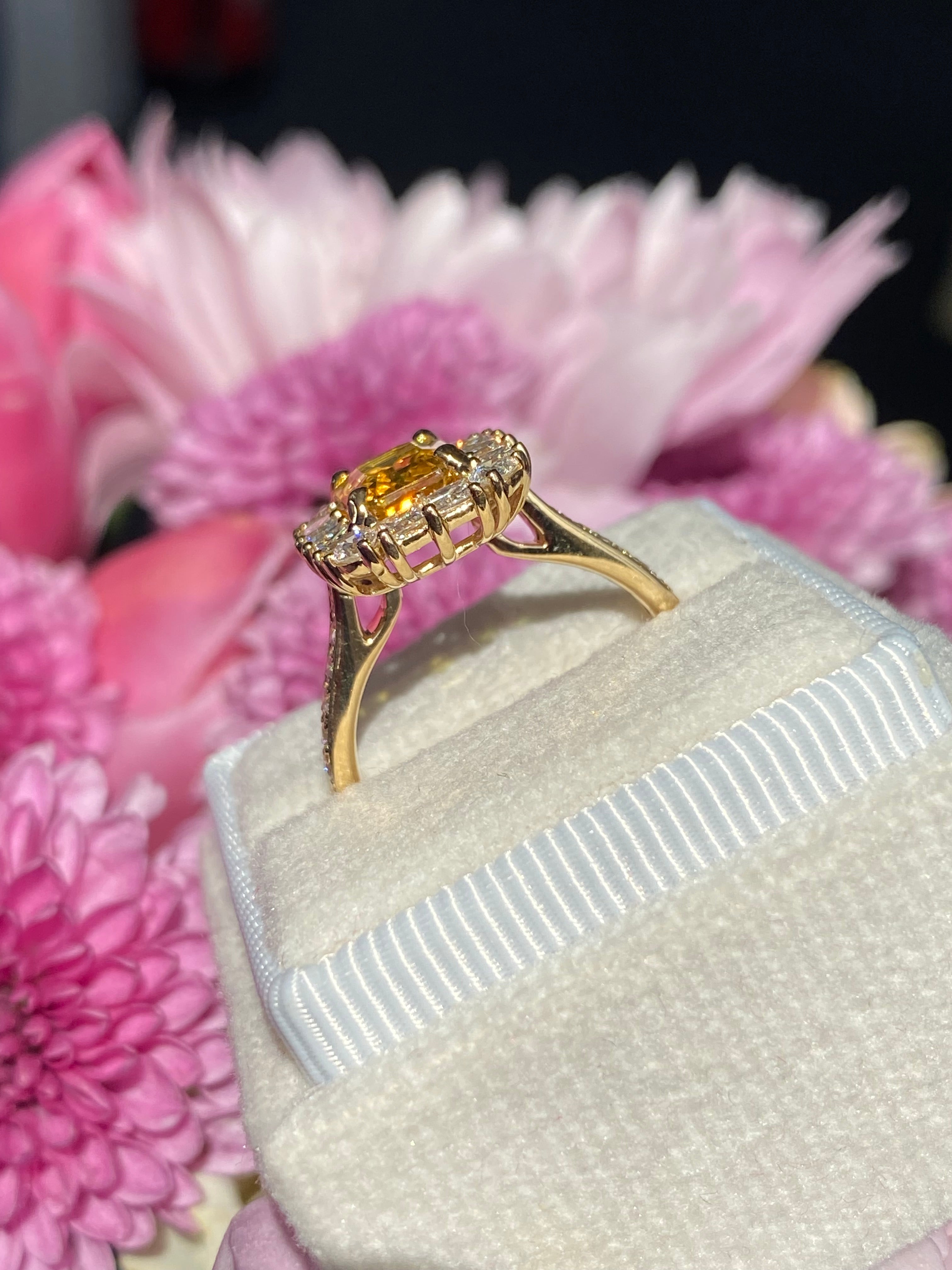 1.91 Carat Yellow Sapphire and 1.04 ctw Natural Diamond Ring in 18ct Yellow Gold