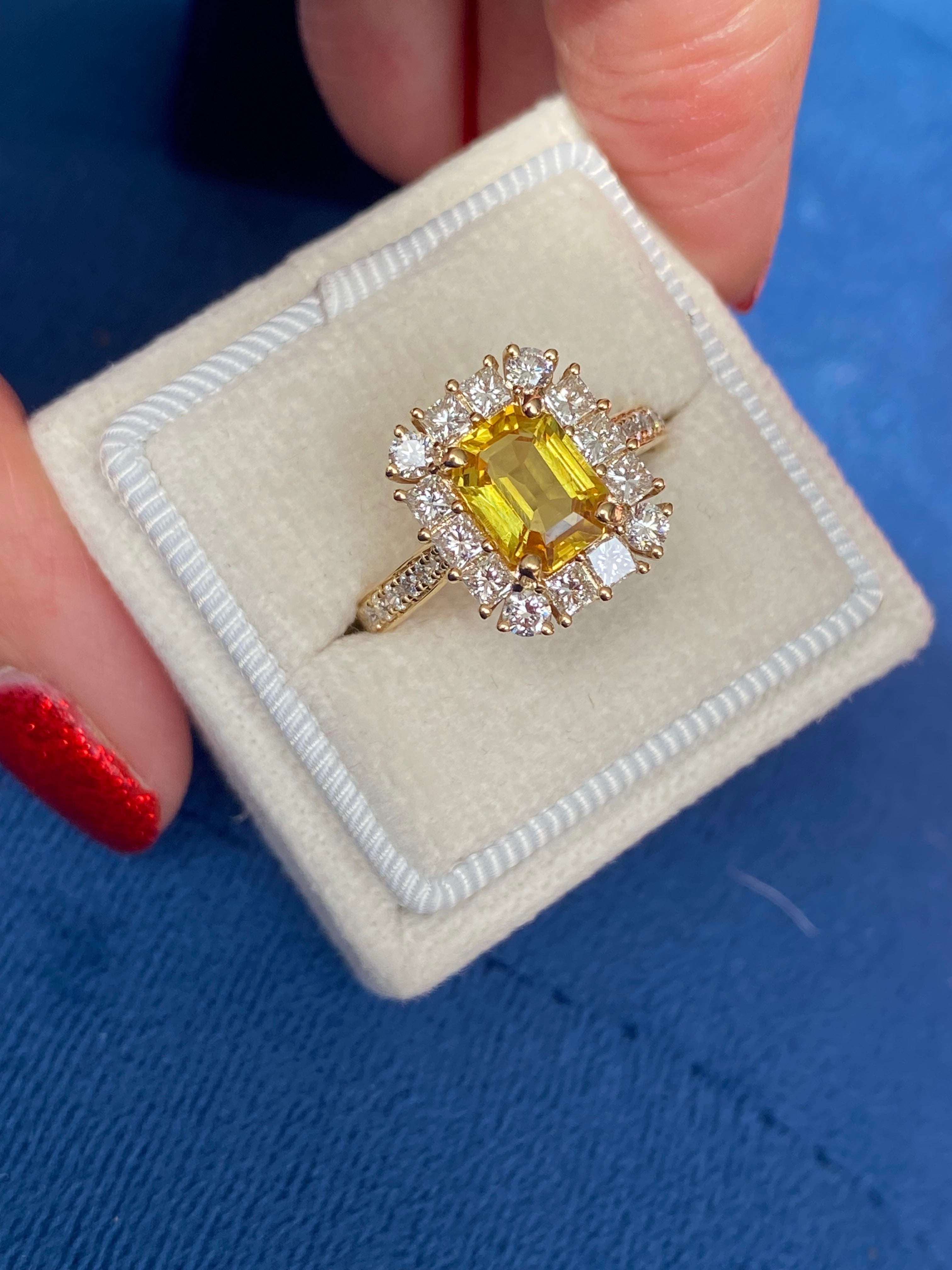 1.91 Carat Yellow Sapphire and 1.04 ctw Natural Diamond Ring in 18ct Yellow Gold