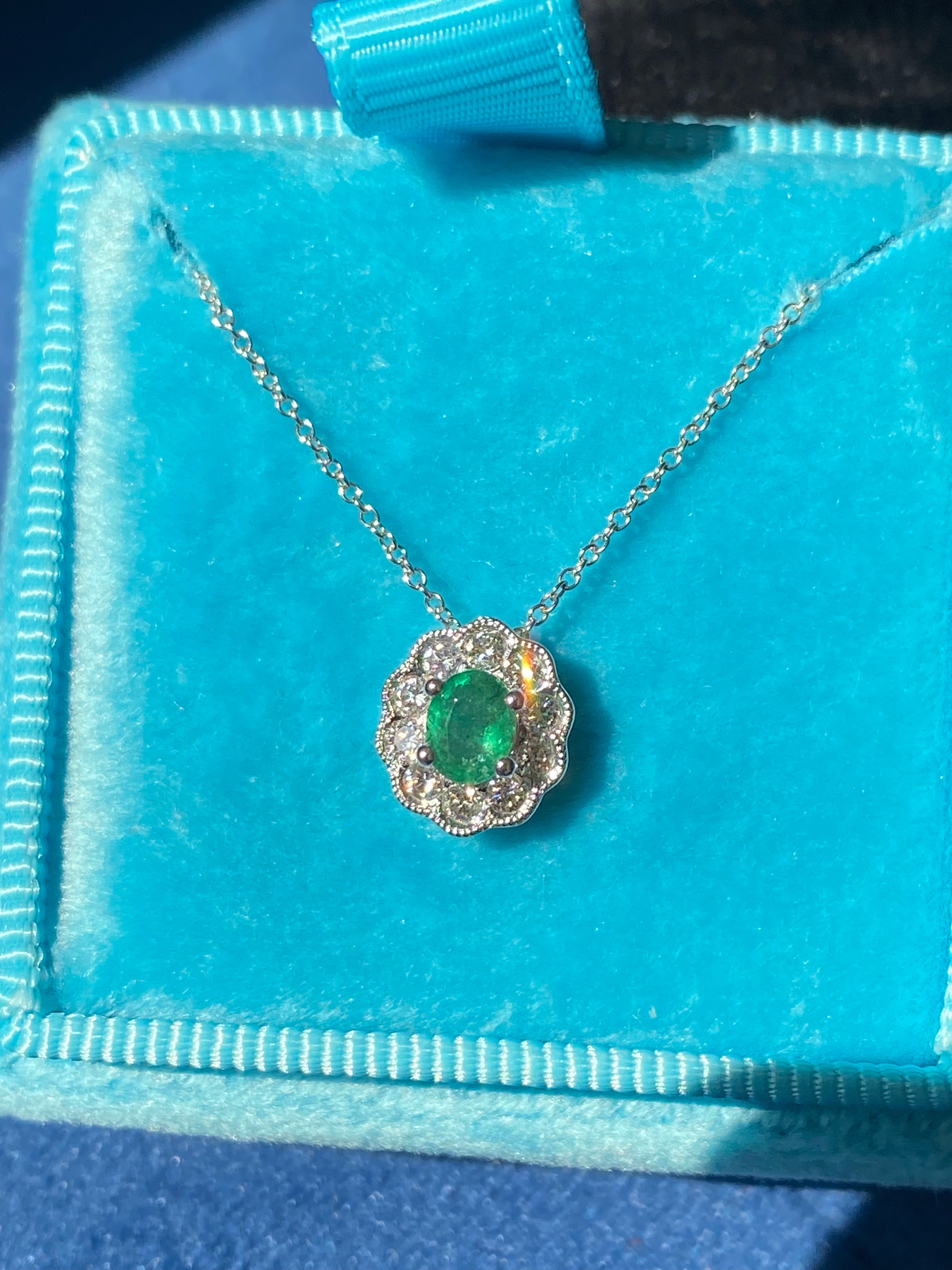 Beautiful Emerald and Natural Diamond Pendant in 18ct White Gold