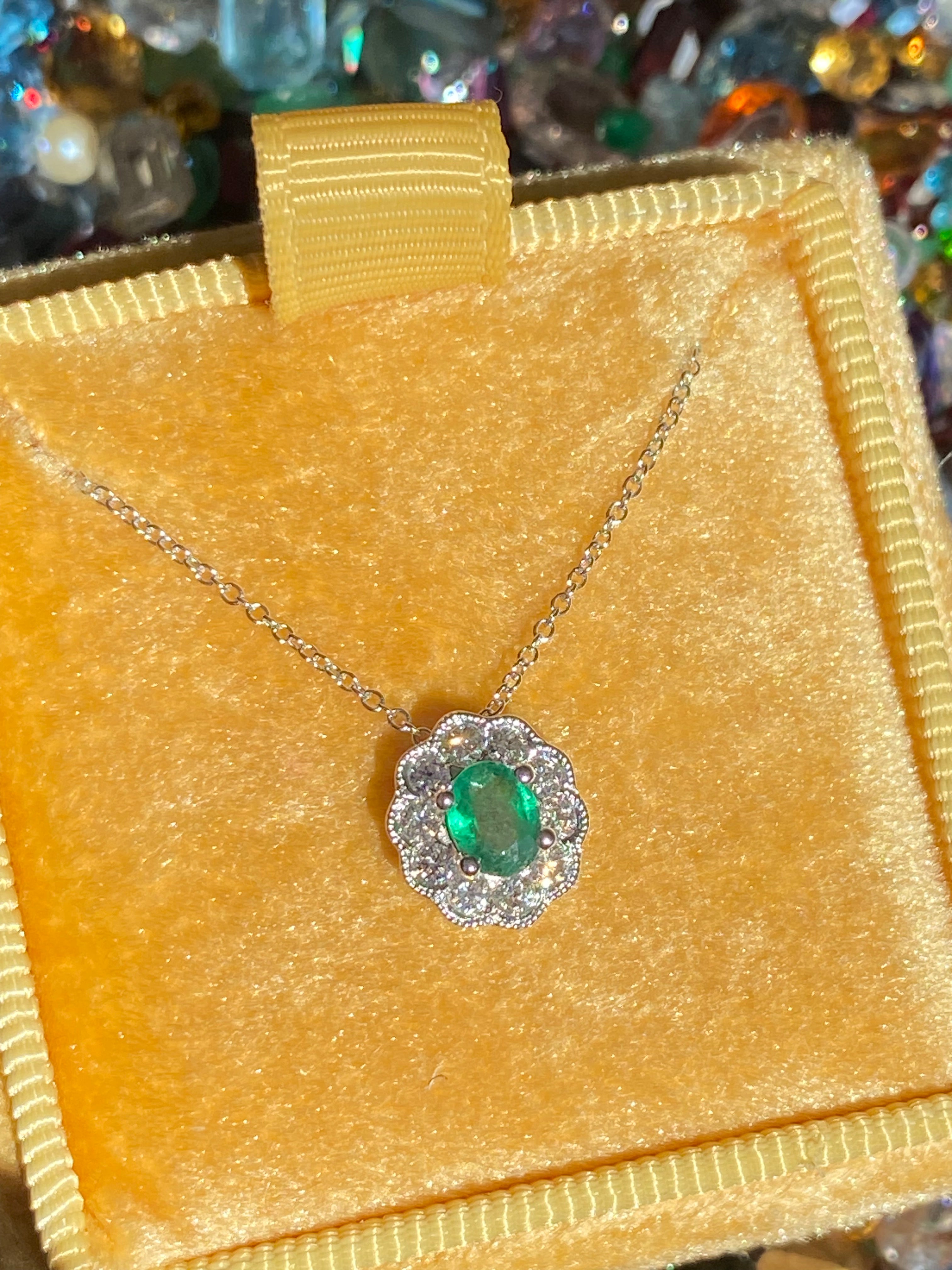 Beautiful Emerald and Natural Diamond Pendant in 18ct White Gold