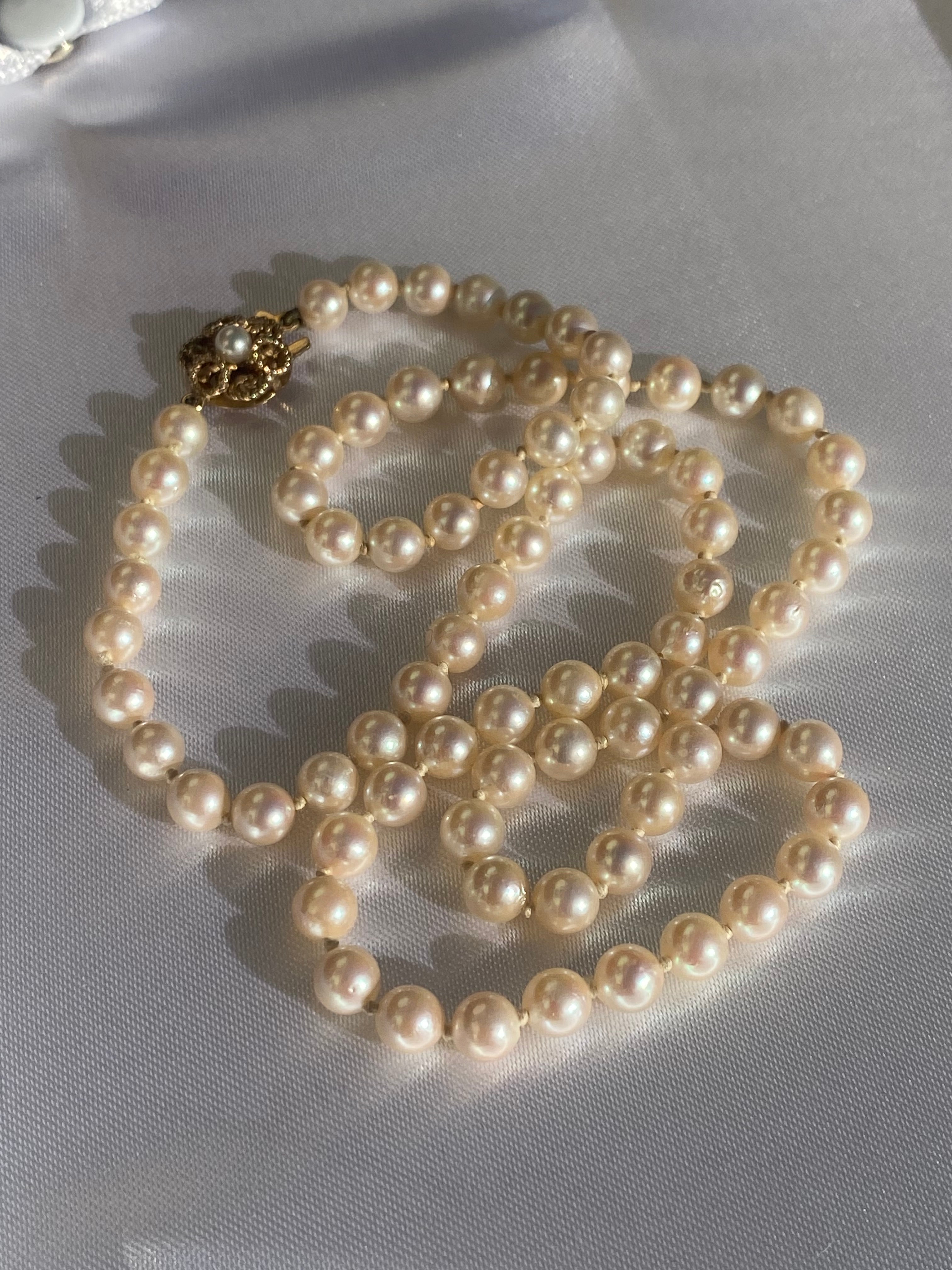 Vintage Cultured Akoya Pearl Necklace with 9ct Gold Clasp