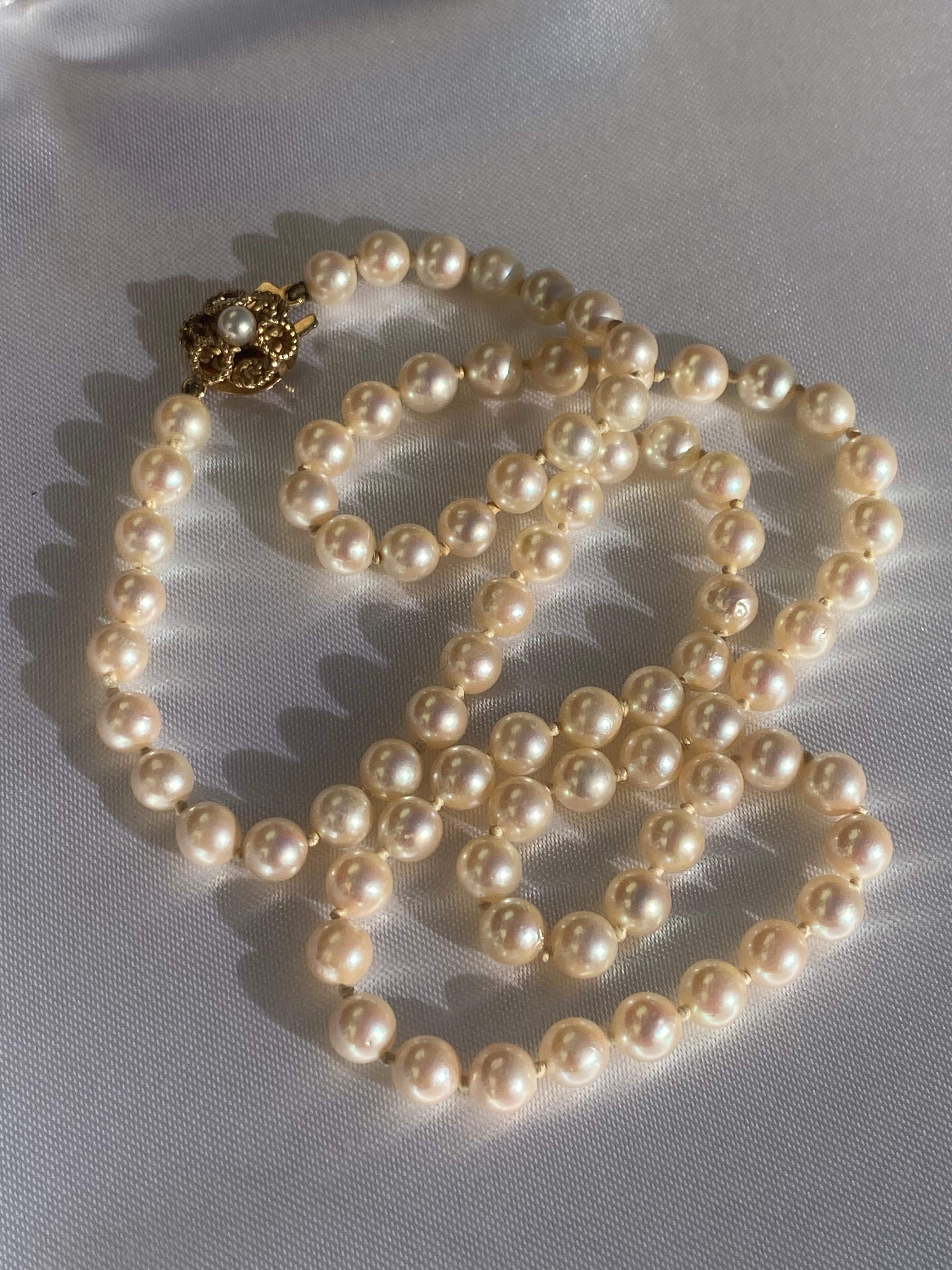 Vintage Cultured Akoya Pearl Necklace with 9ct Gold Clasp