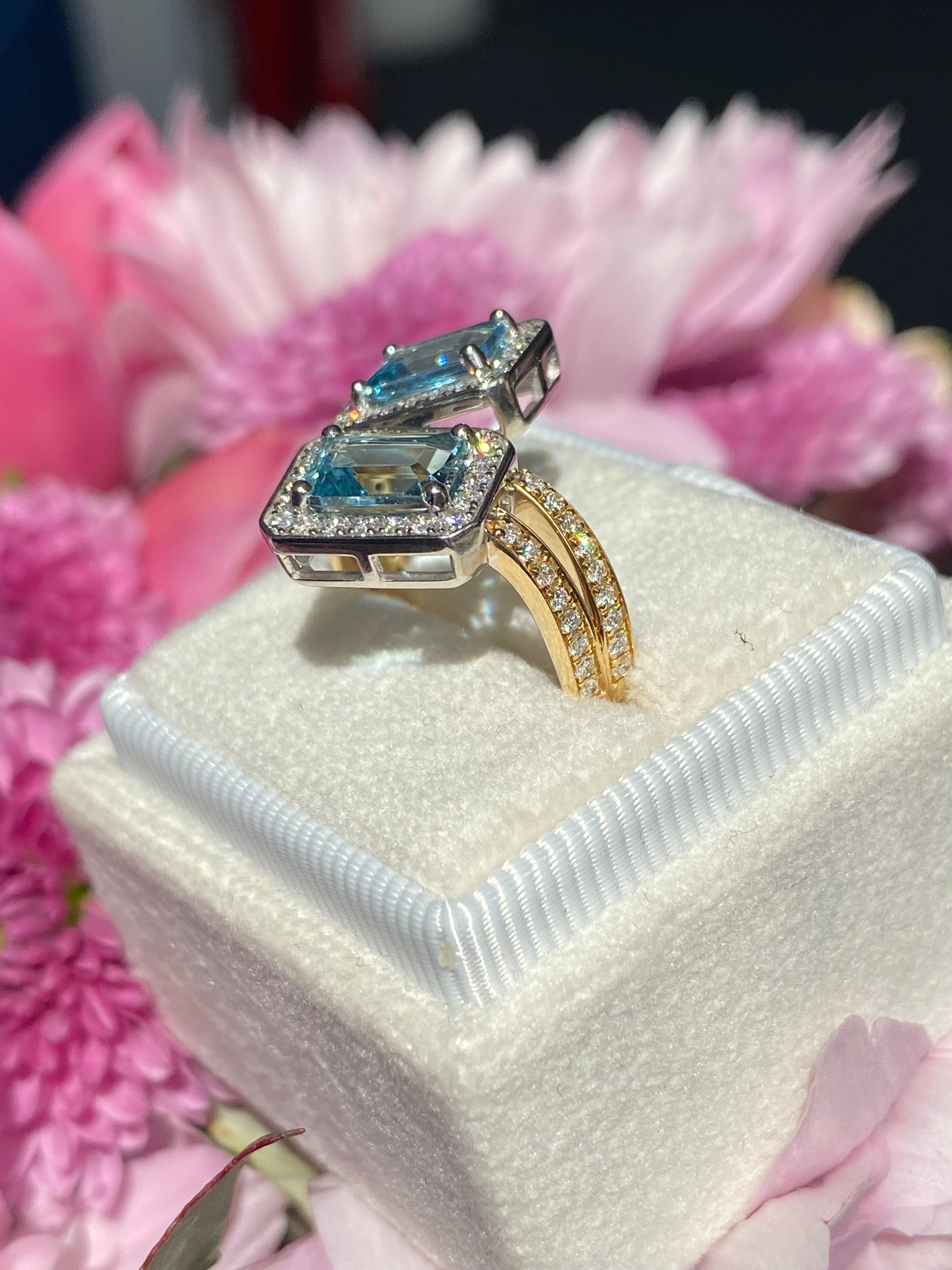 2.25ctw Aquamarine and Natural Diamond Toi et Moi Ring in Platinum and 18ct Yellow Gold