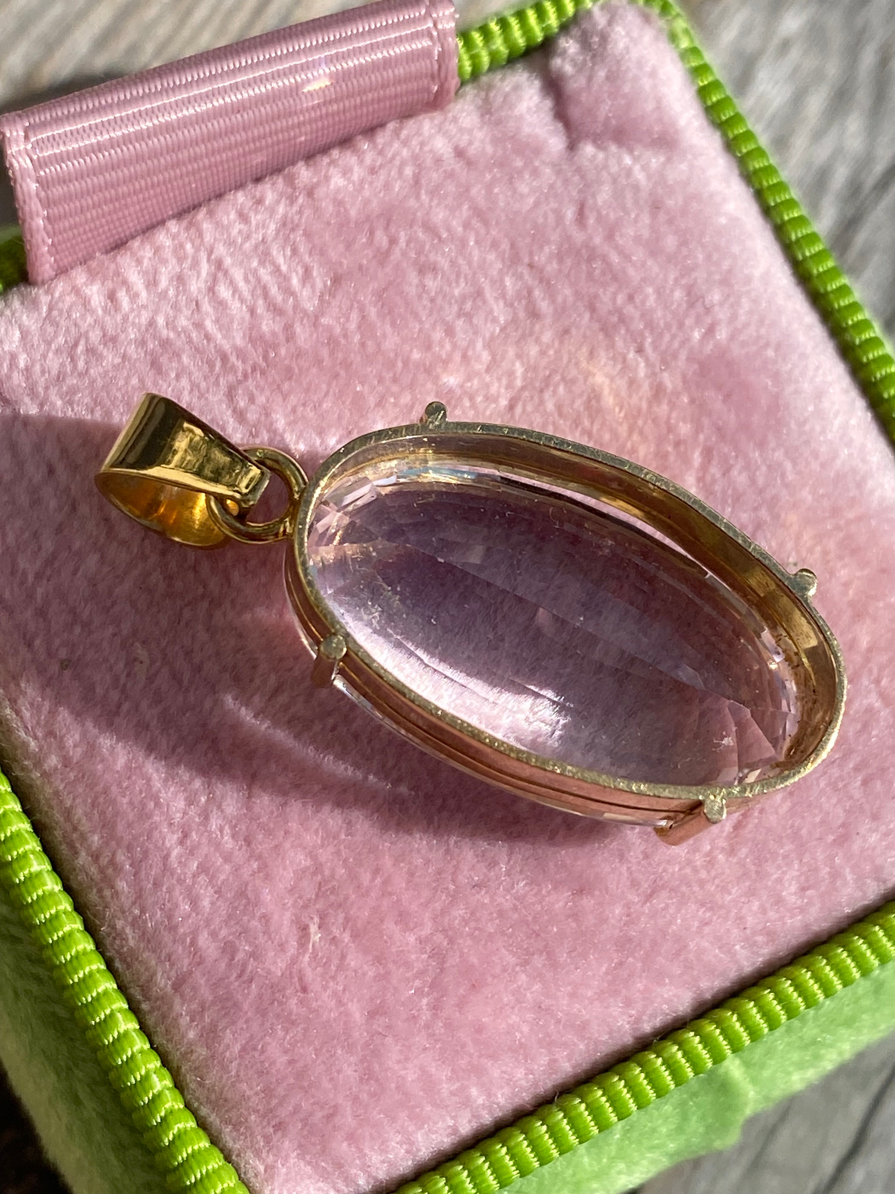 Vintage 15.00 carat Kunzite Pendant in 18ct Yellow Gold