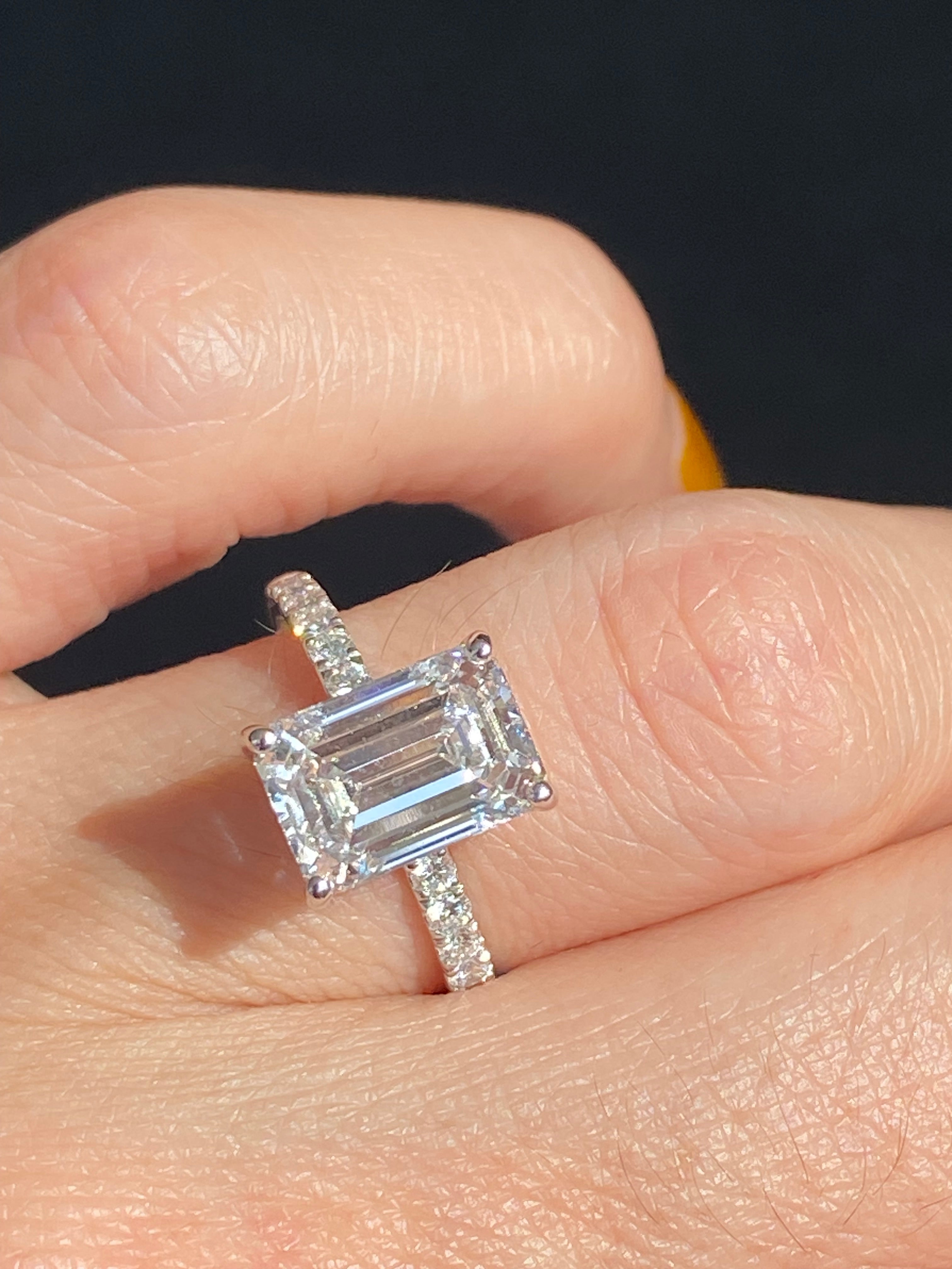 3.04 Carat Emerald Cut D Colour VS1 Lab Diamond Solitaire Engagement Ring in Platinum