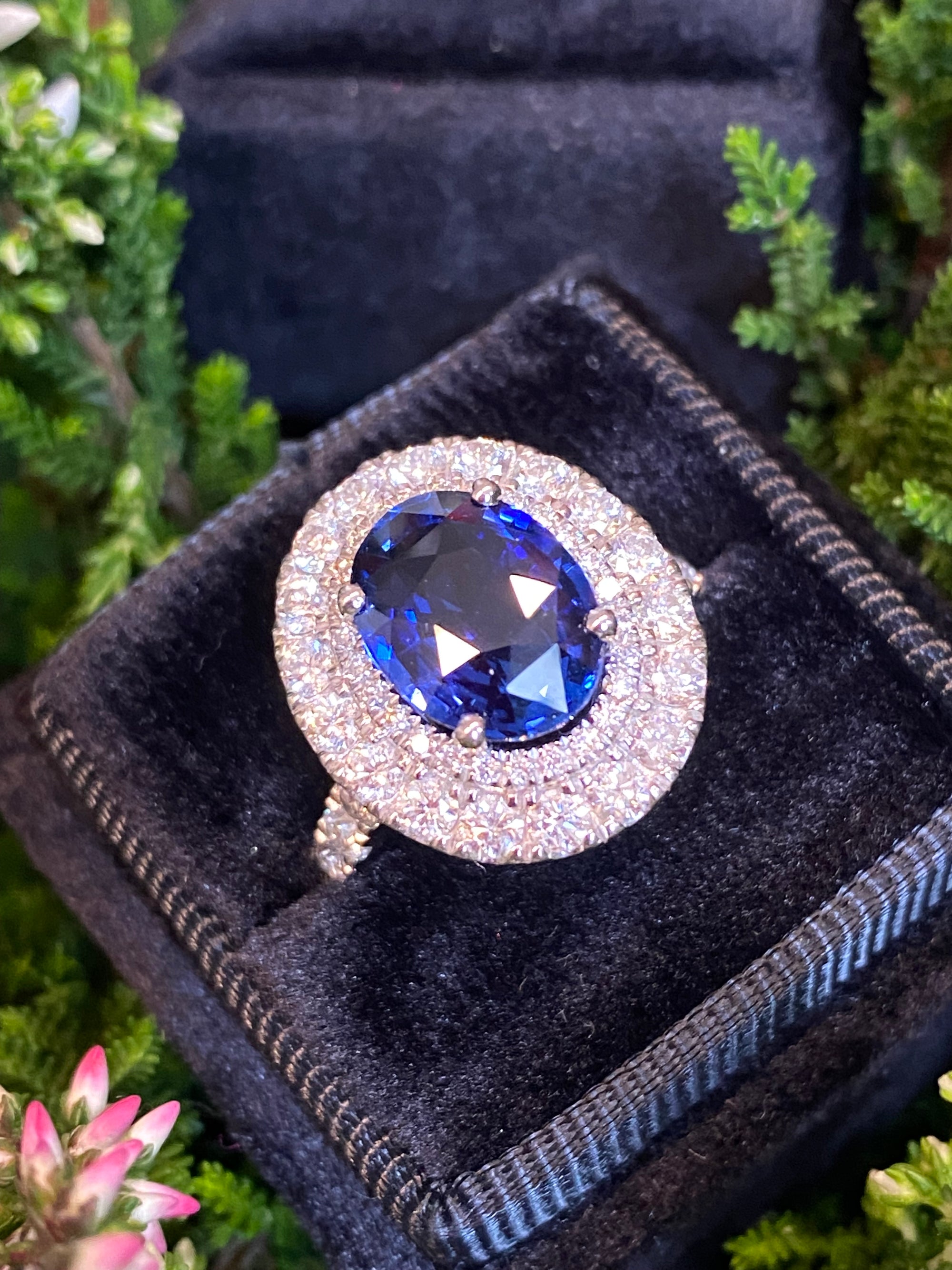 4.29 Carat Blue Ceylon Sapphire and 1.67 CTW Natural Diamond Halo Ring in Platinum