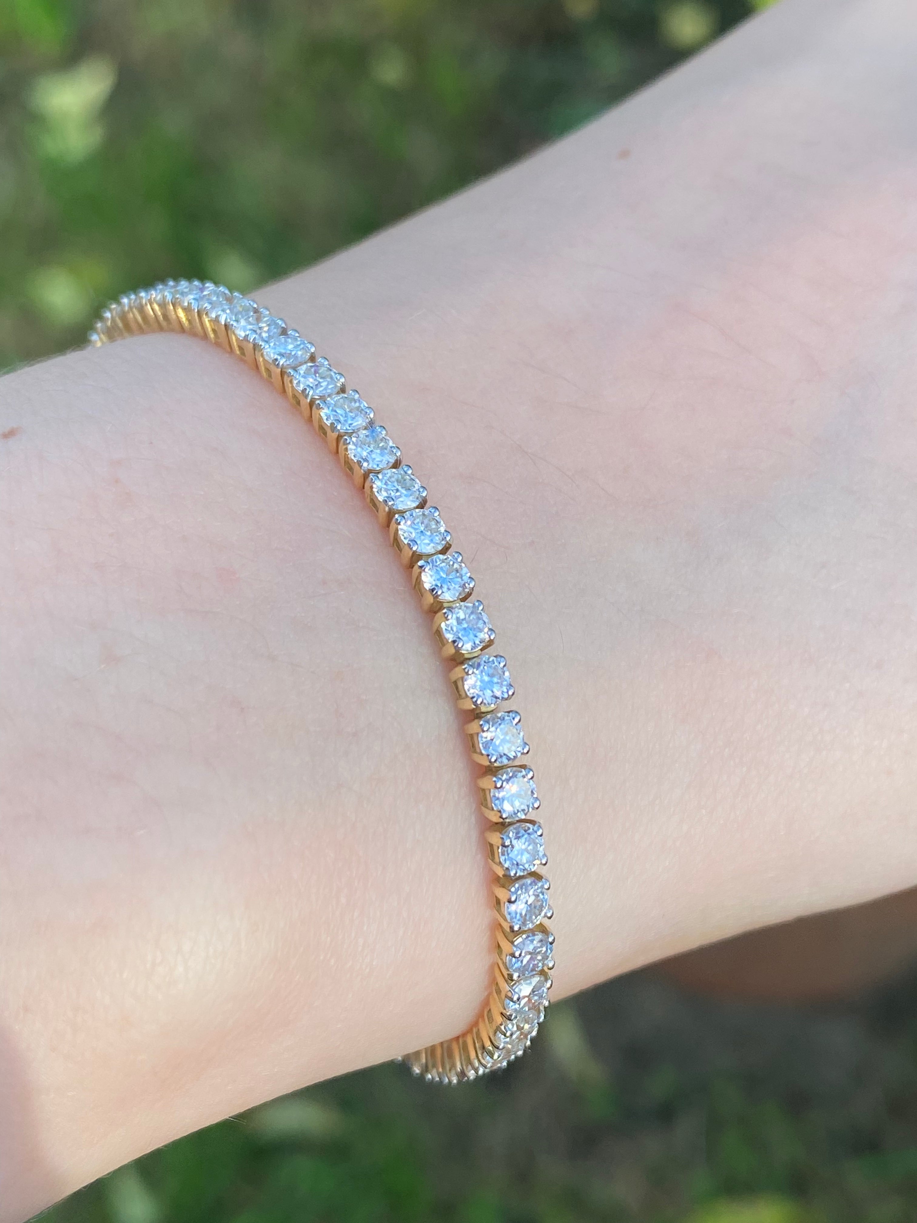 5.50 CTW Moissanite Tennis Bracelet in Sterling Silver