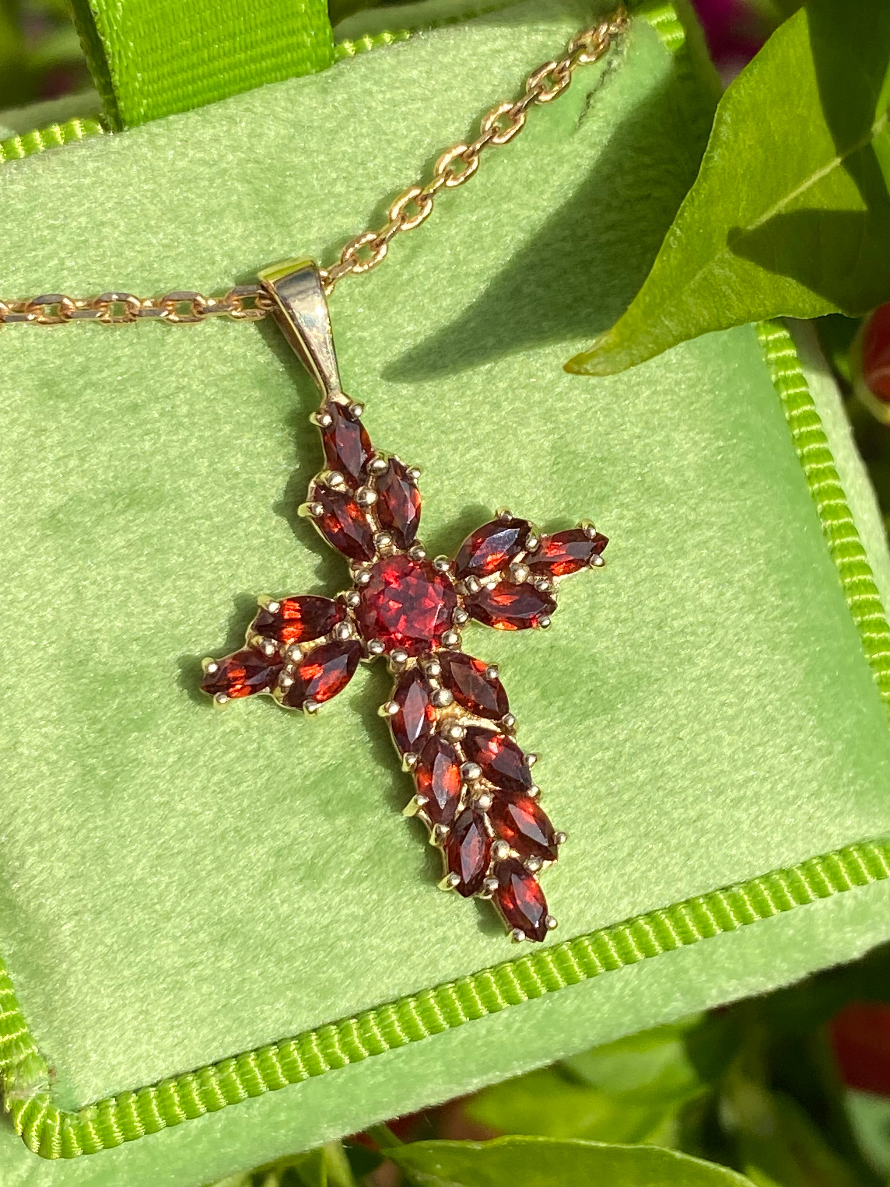 Vintage 3.00 Carat Garnet Cross Pendant Necklace in 9ct Yellow Gold