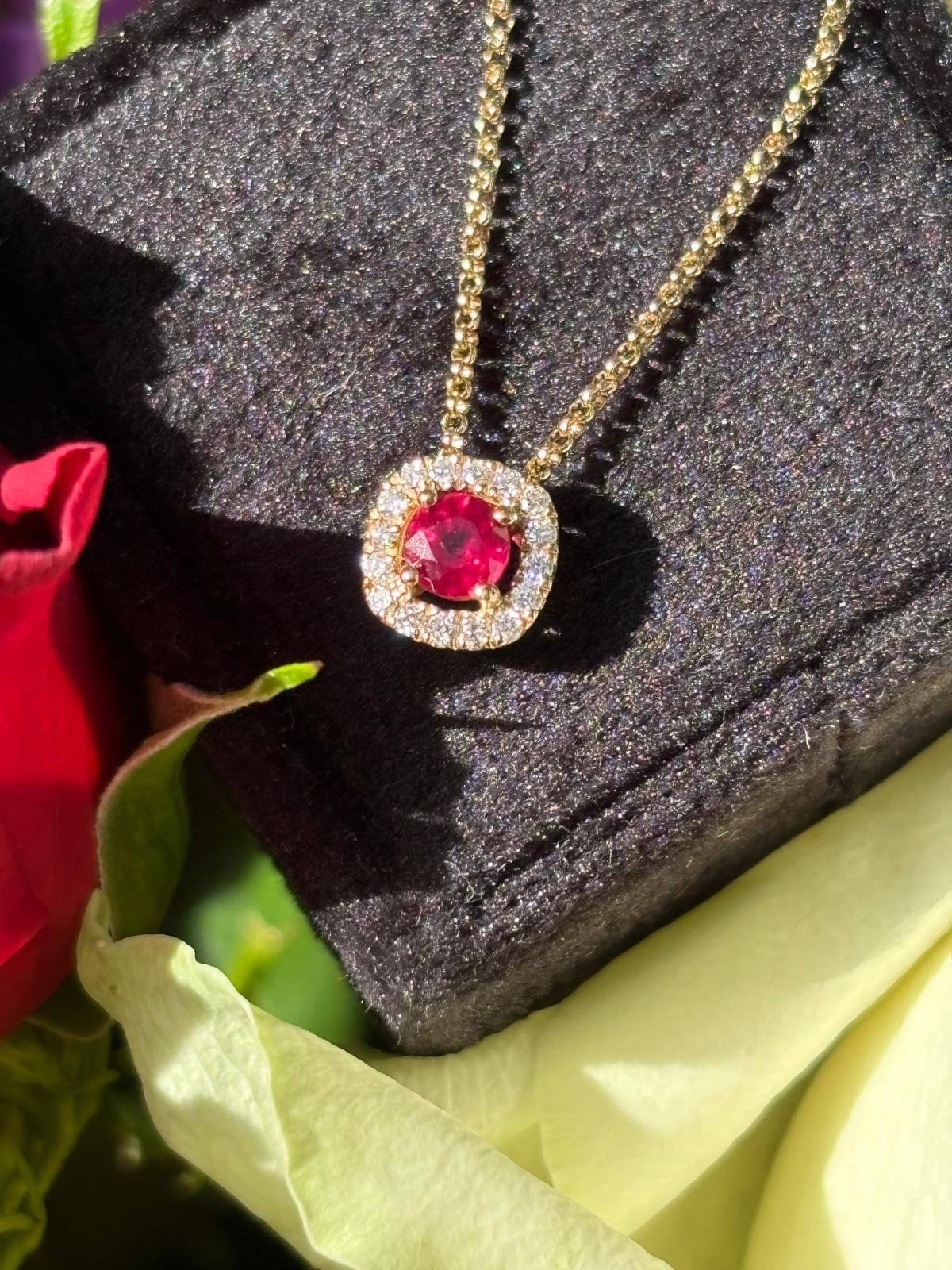 Beautiful Round Cut Certified Ruby and Natural Diamond Pendant Necklace in 18ct Yellow Gold