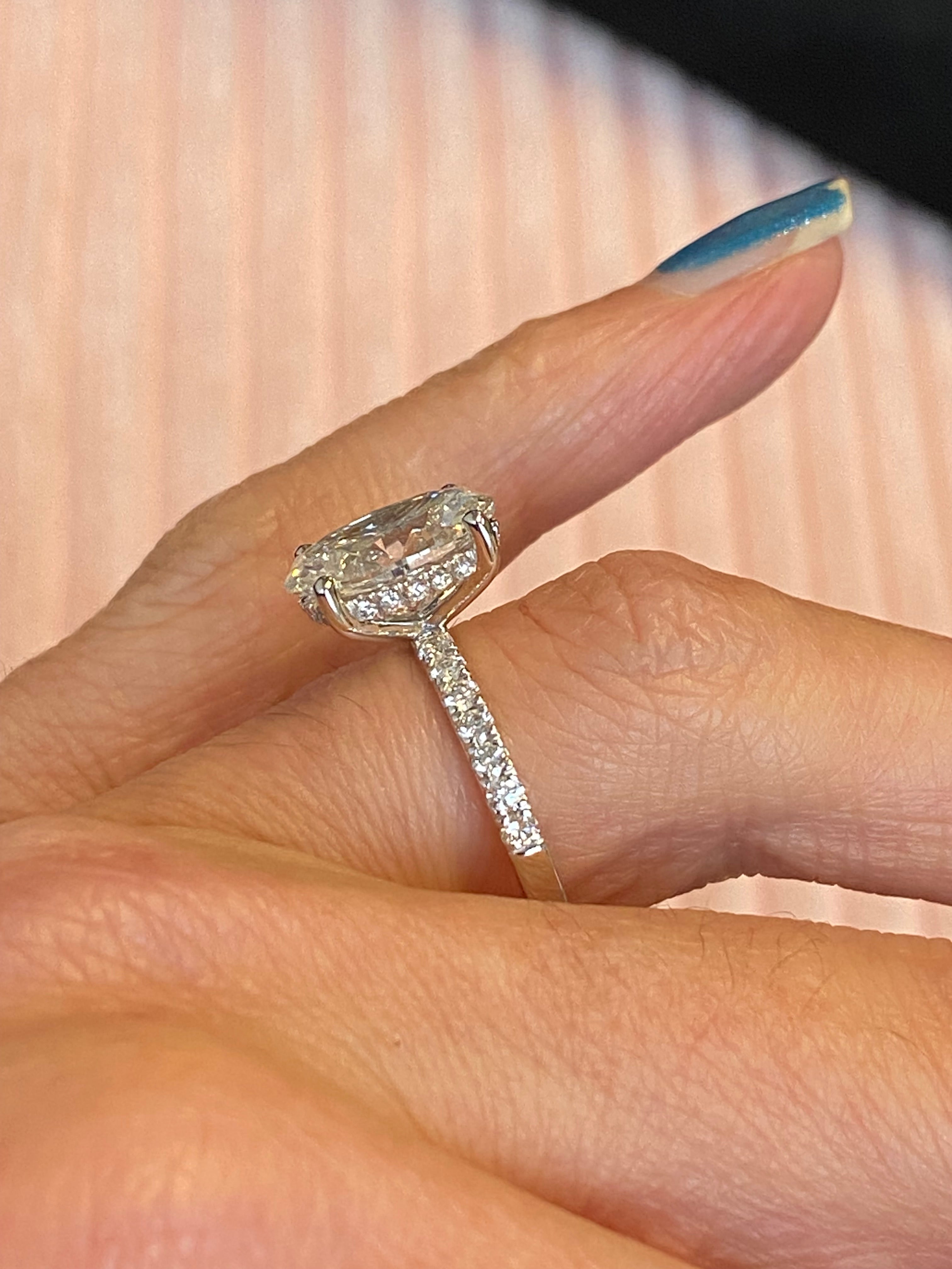 3.87 CTW Oval Cut D Colour VS2 Lab Diamond Solitaire Ring in Platinum